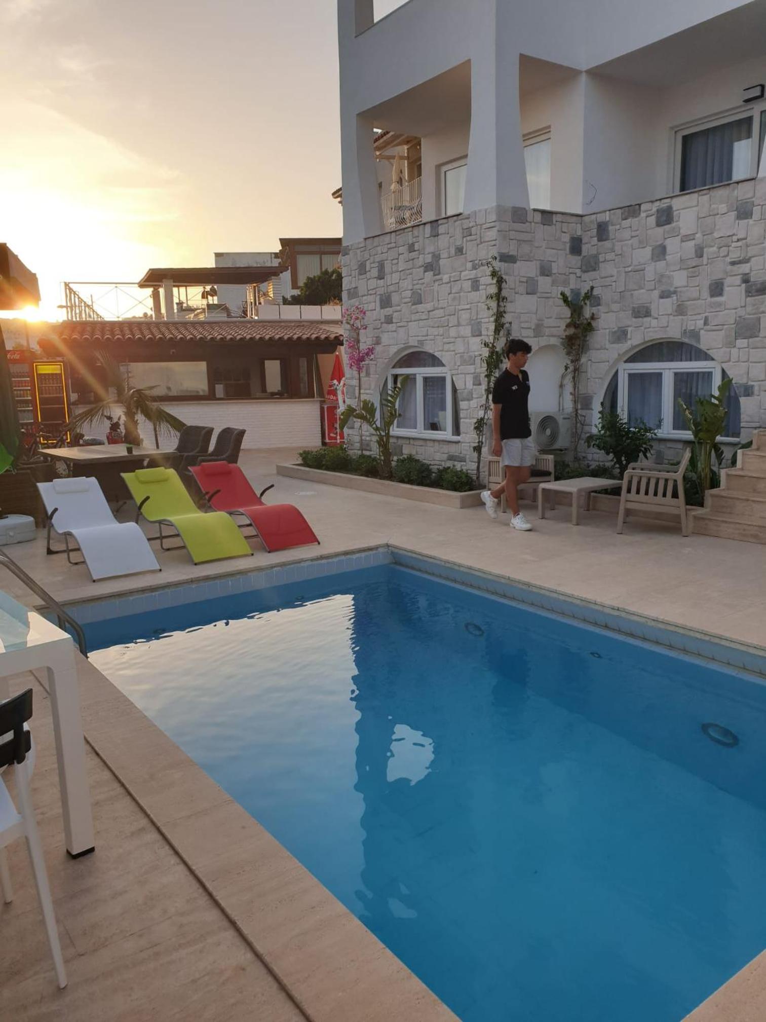 Deluxe Double Room with Balcony and Sea View - Photo 7