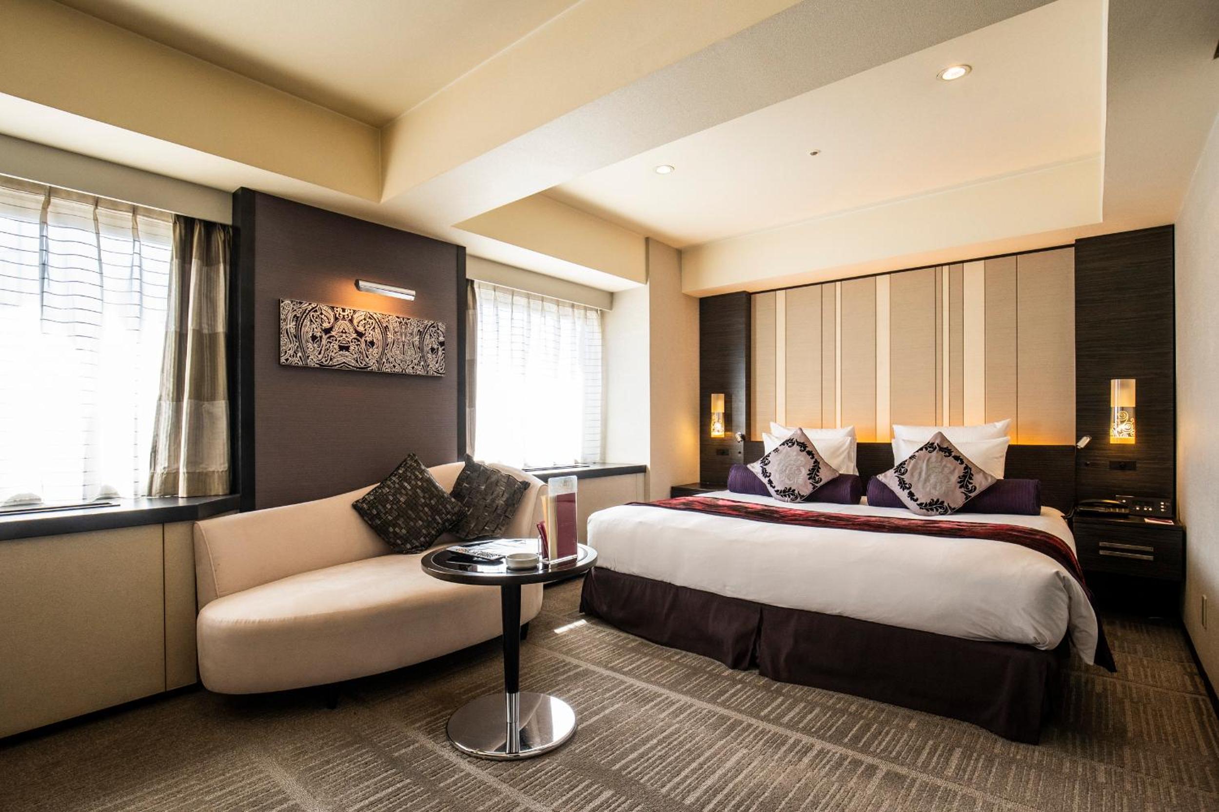 Premium King Room - Lounge Access - Photo 1