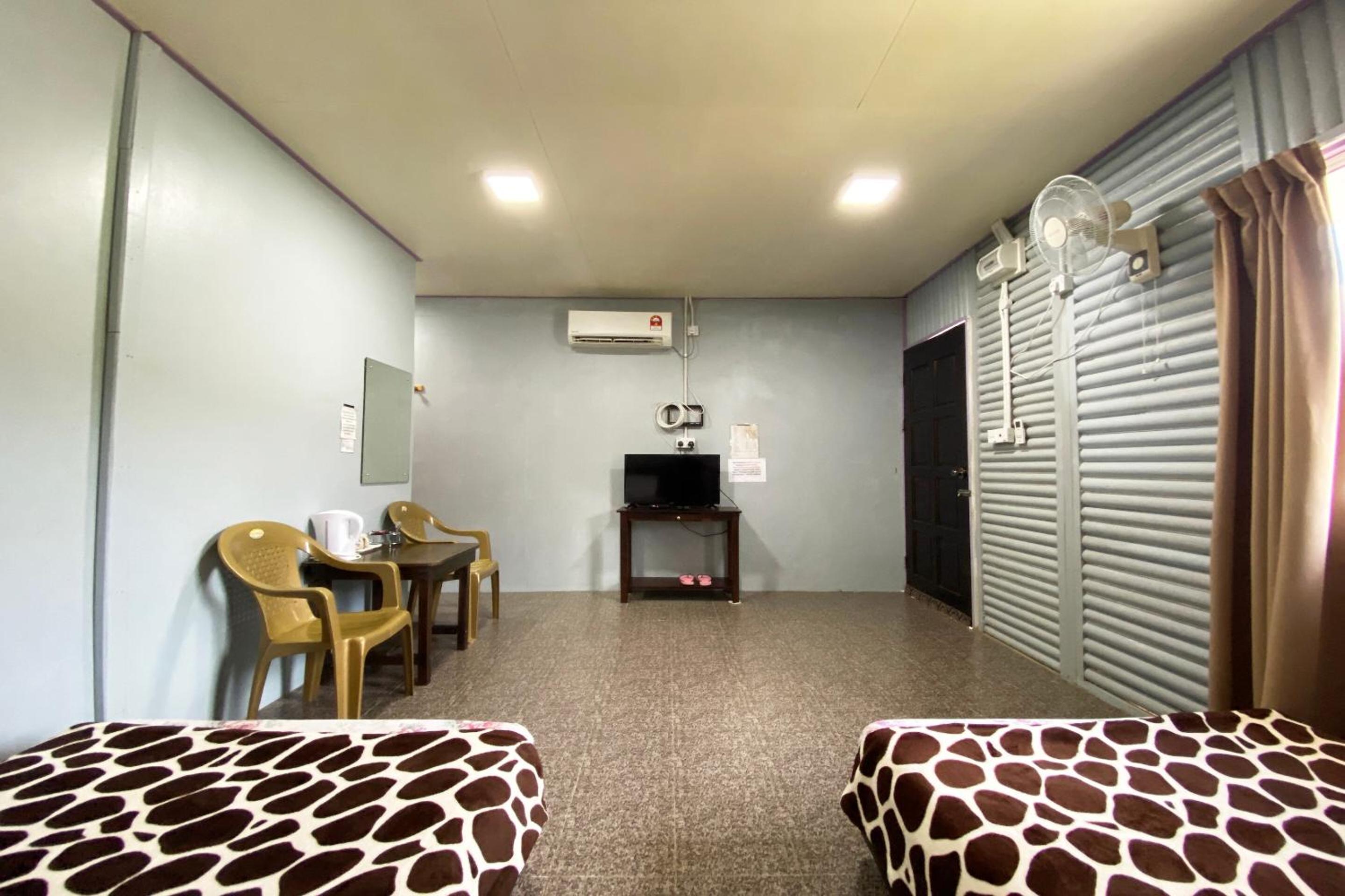Deluxe Twin Room - Photo 6
