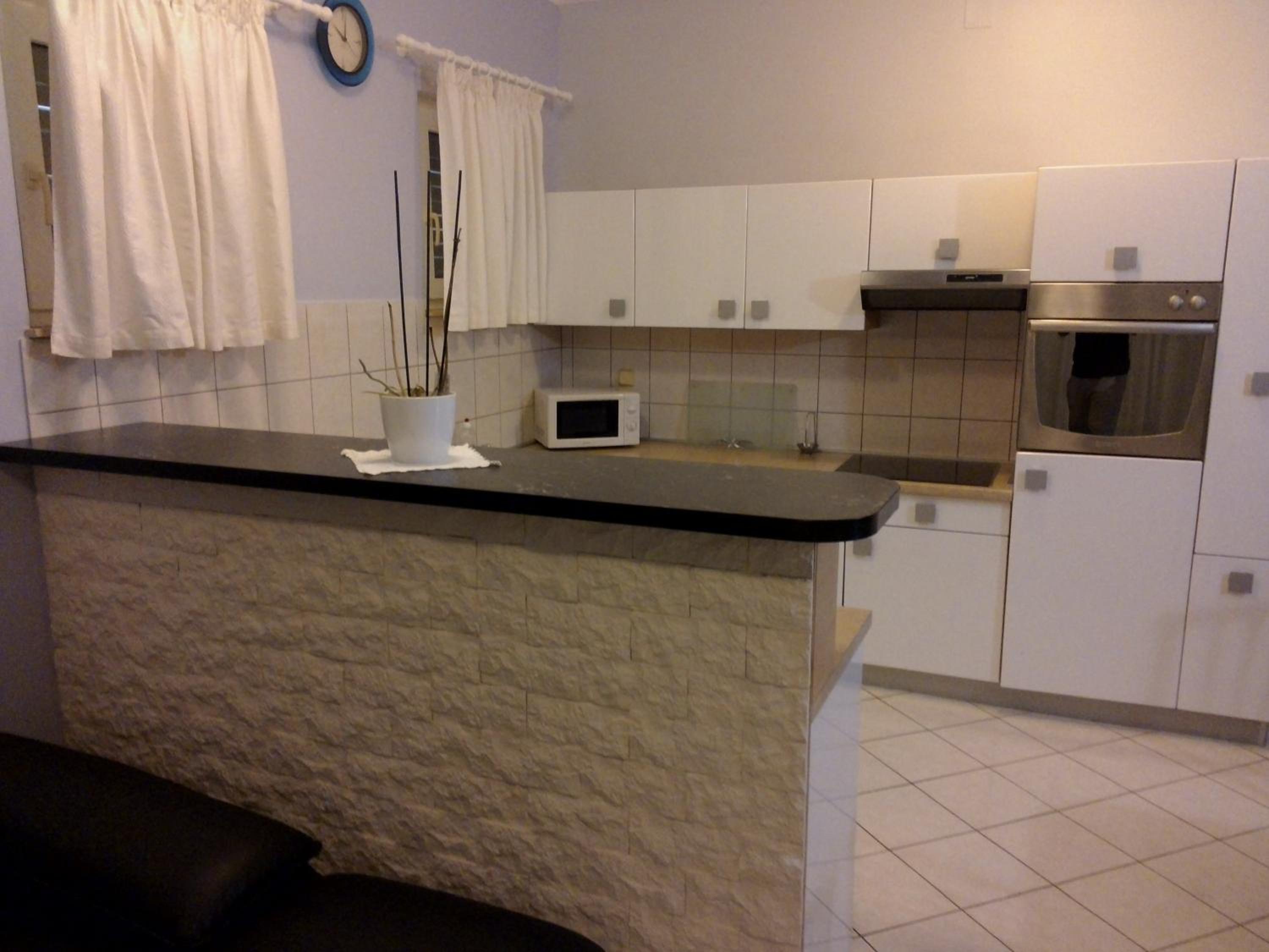 Comfort One-Bedroom Apartment with Sea View photo 3