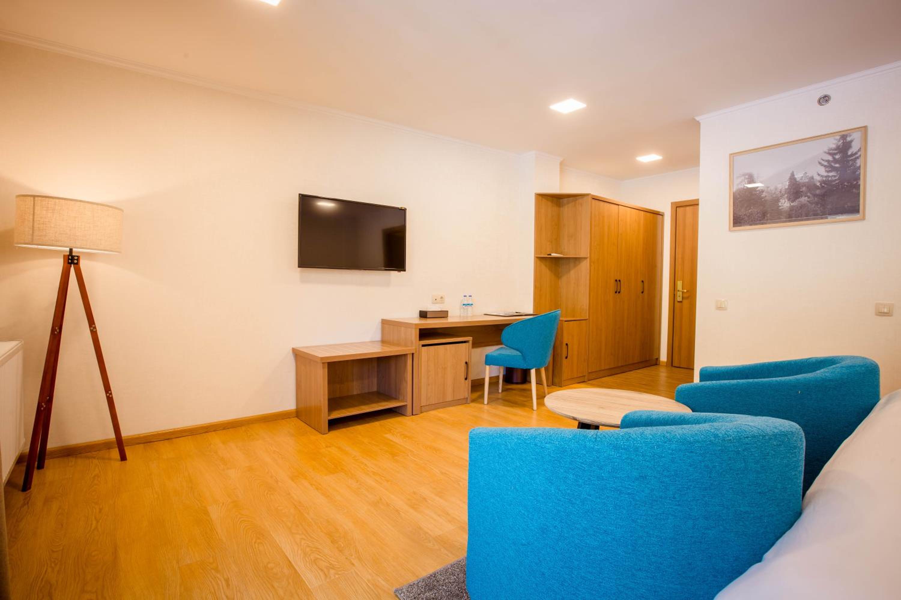 Deluxe Double Room - Photo 2