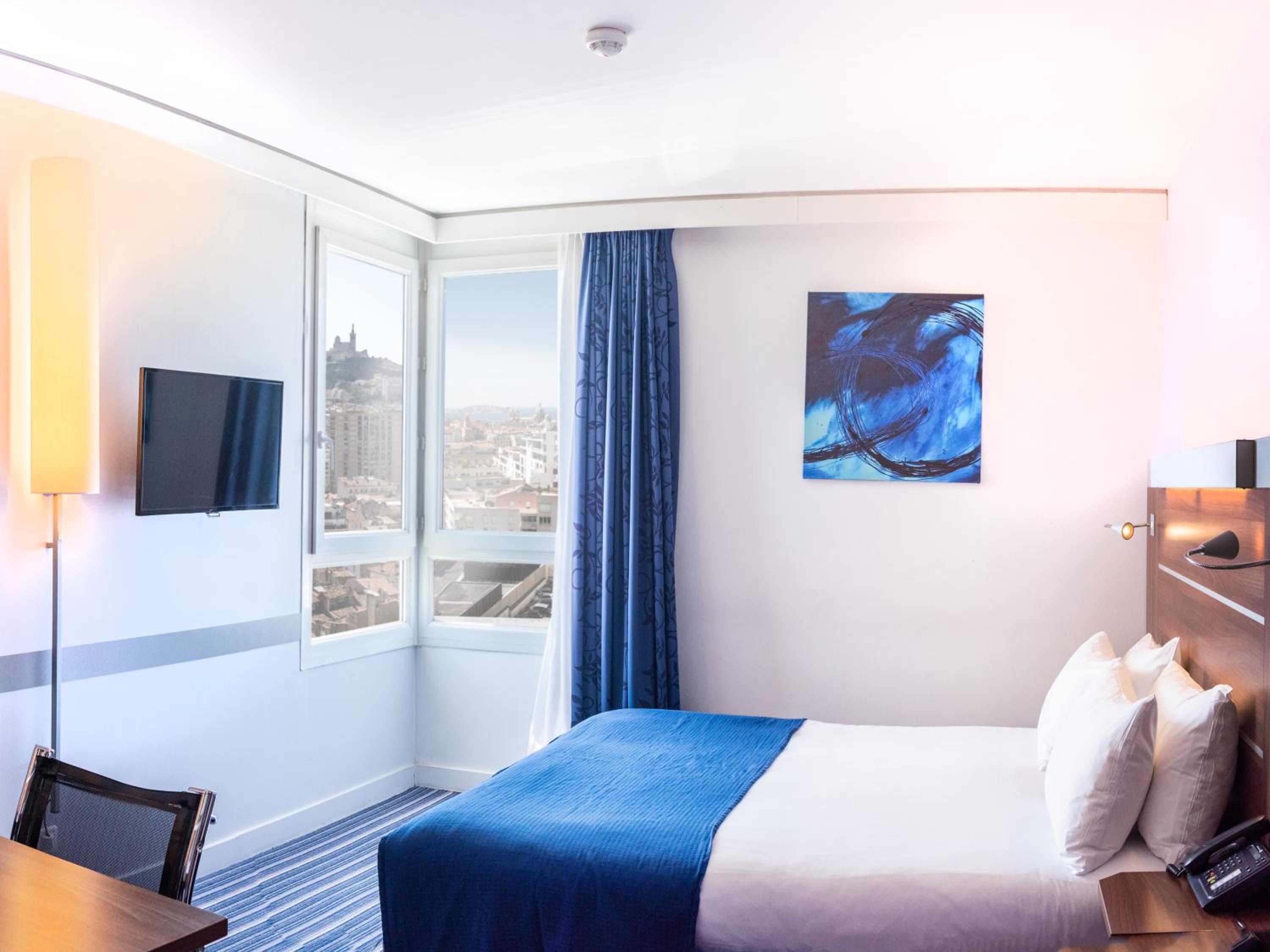 Standard Queen Room With Sea View