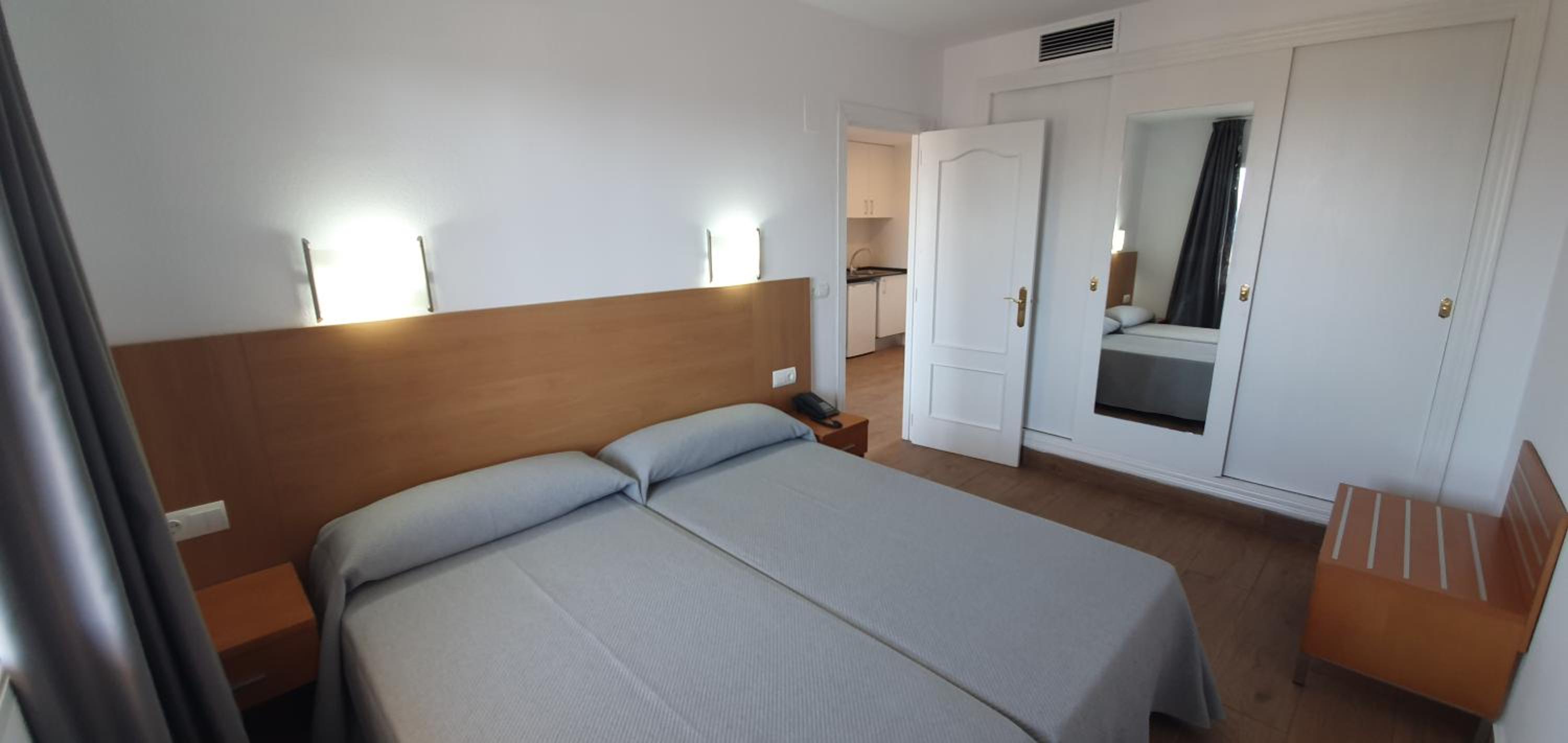 Apartamento de un dormitorio (3 adultos + 1 niño)