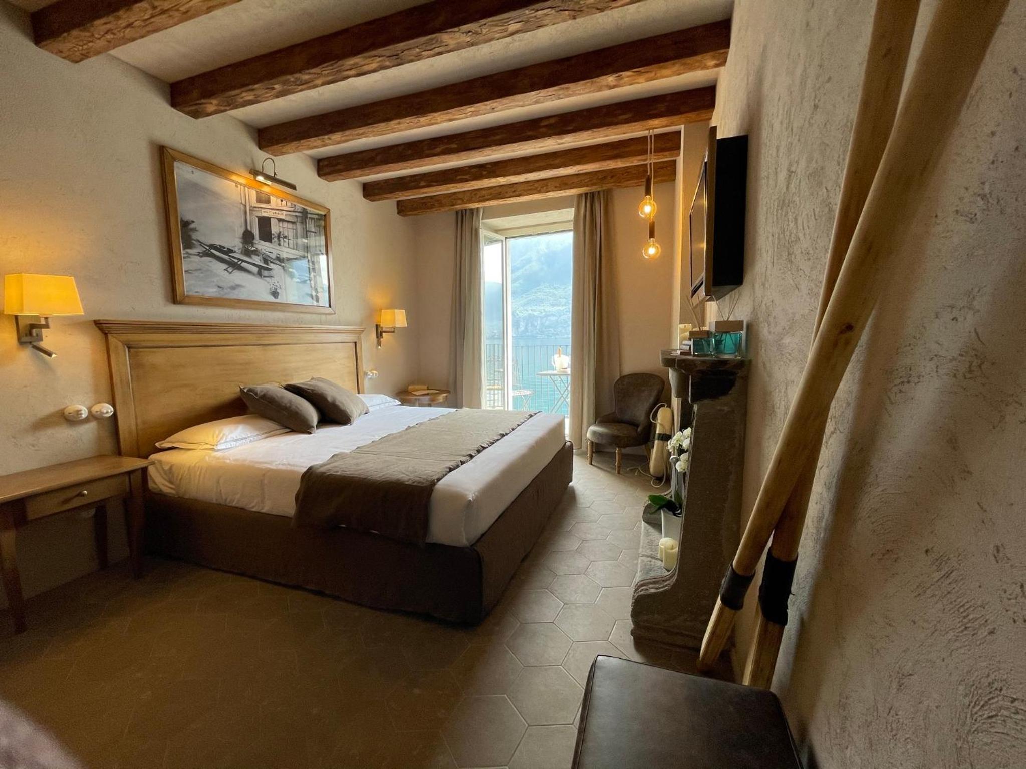 King Room with Lake View