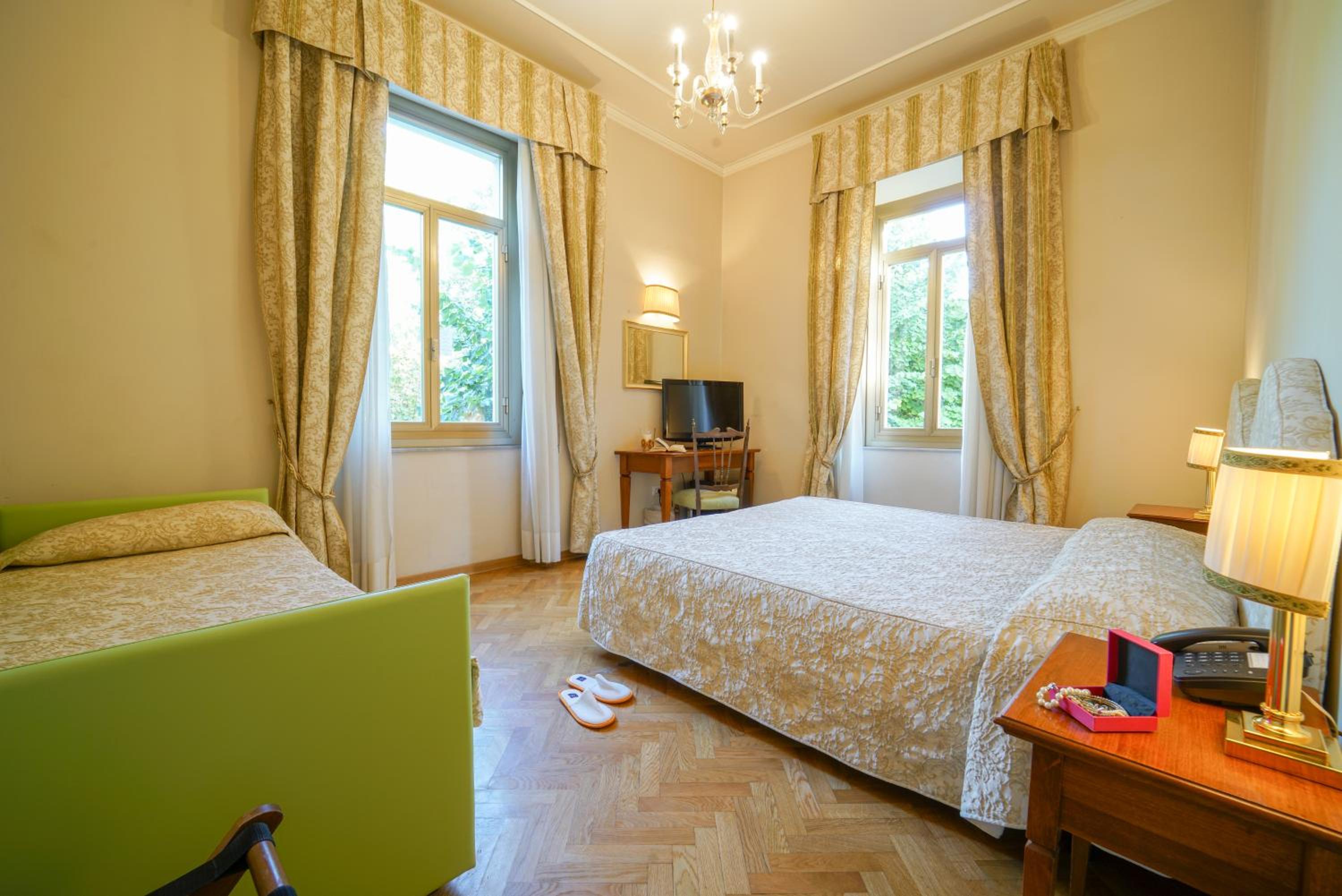 Triple Room - Photo 1