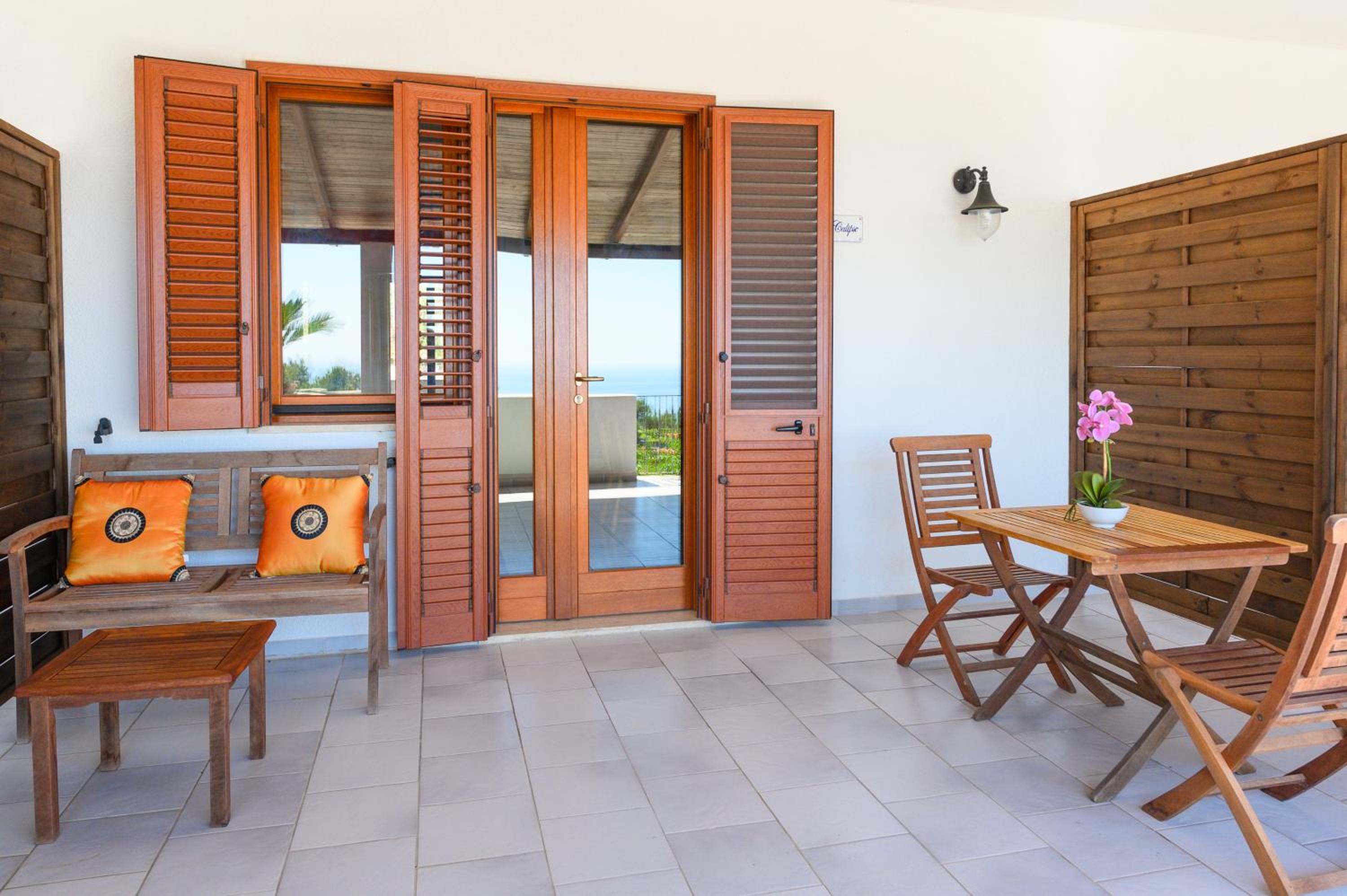 One-Bedroom Apartment With Sea View