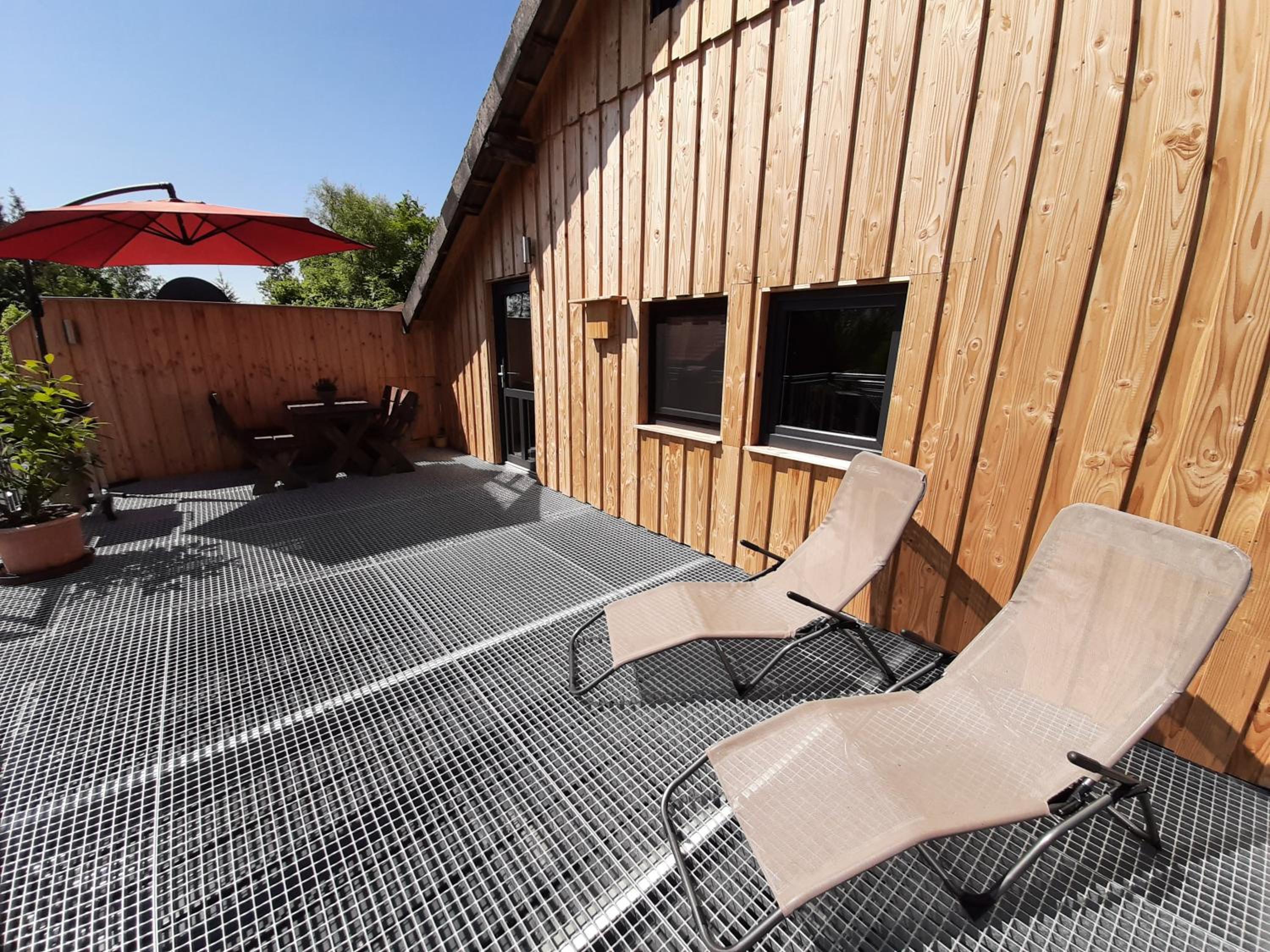 Apartment with Balcony - Photo 9