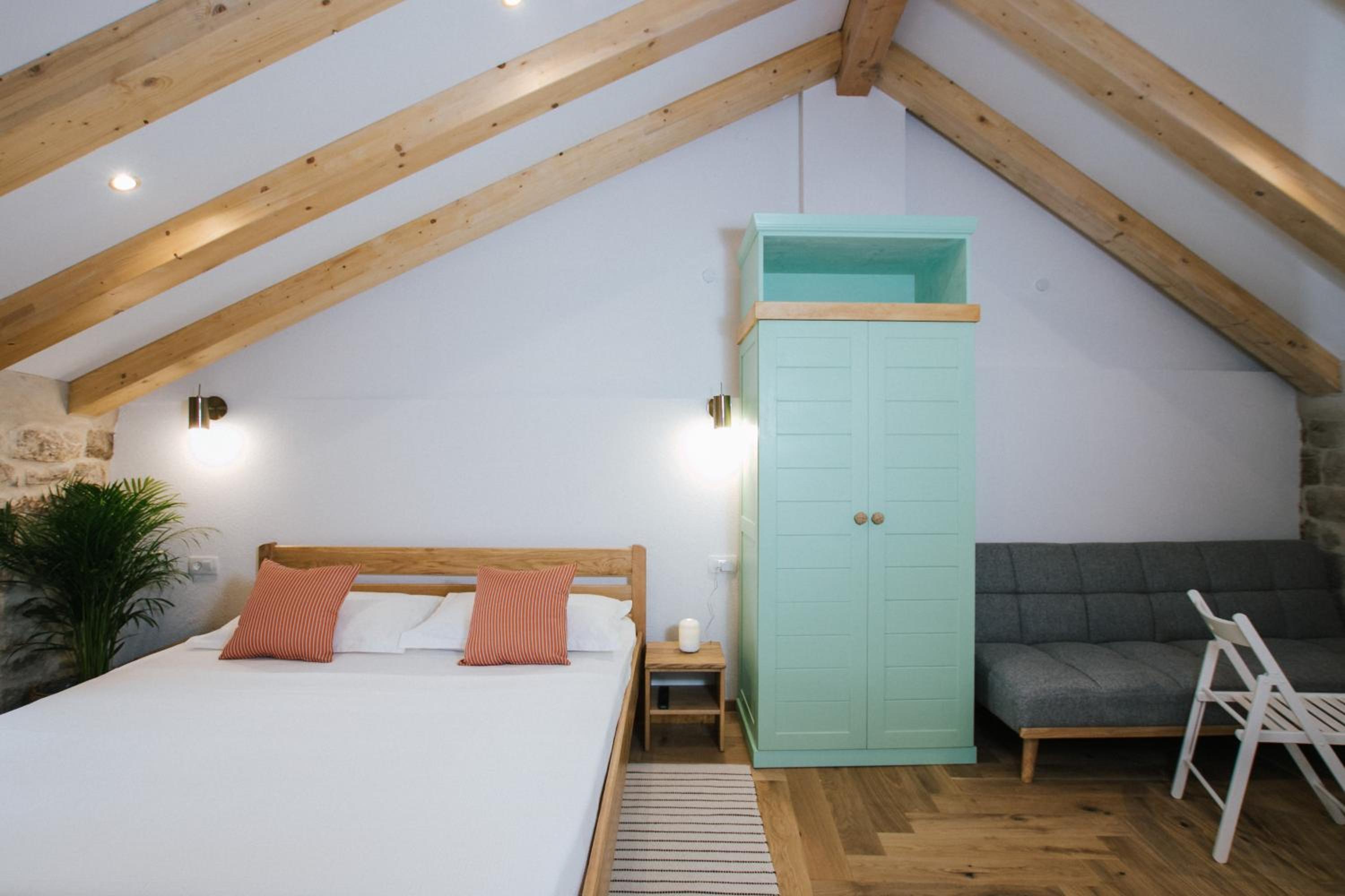 Superior King Room - Photo 18