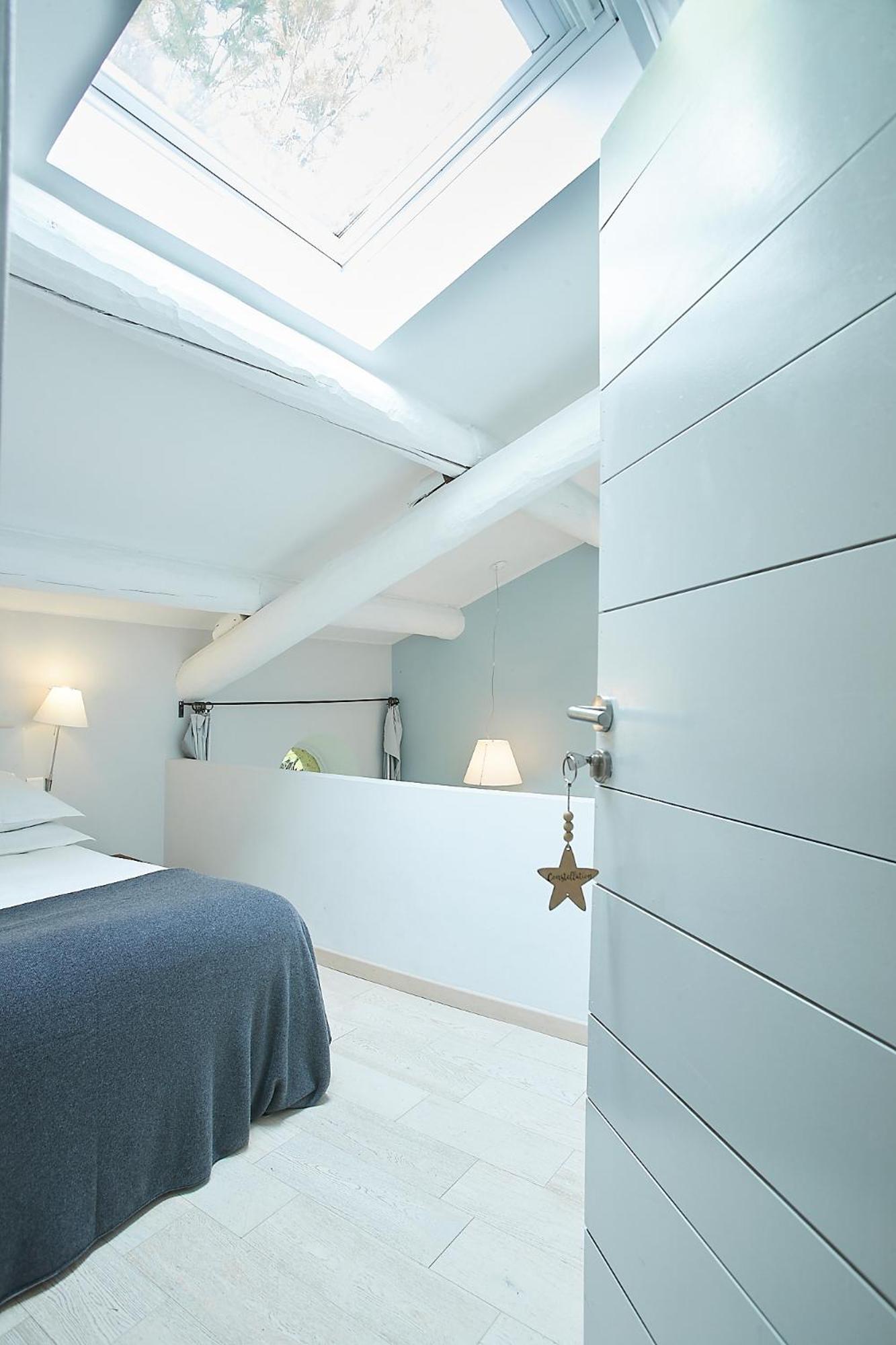 Deluxe Suite photo 1