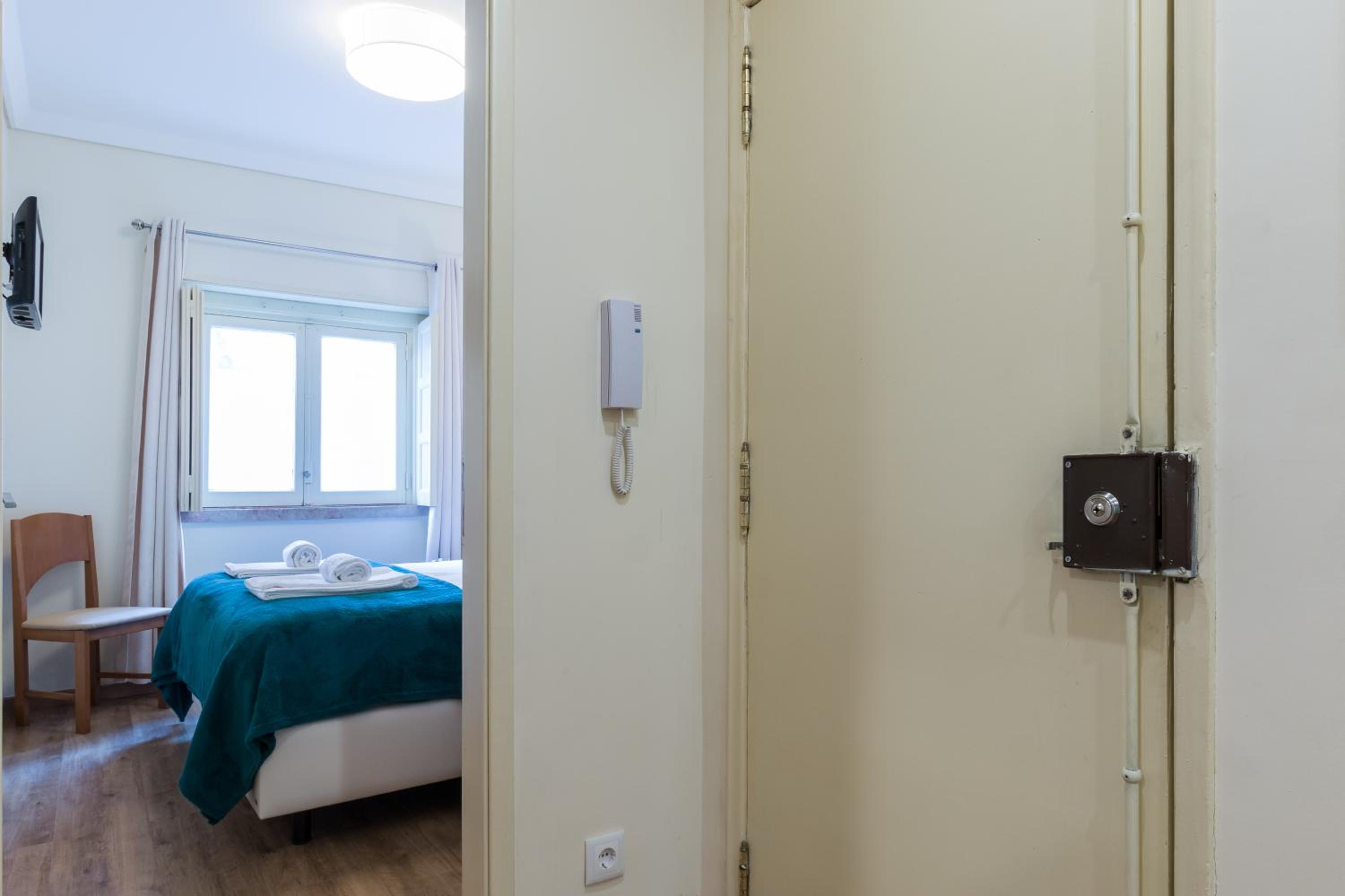 Three-Bedroom Apartment - Photo 1