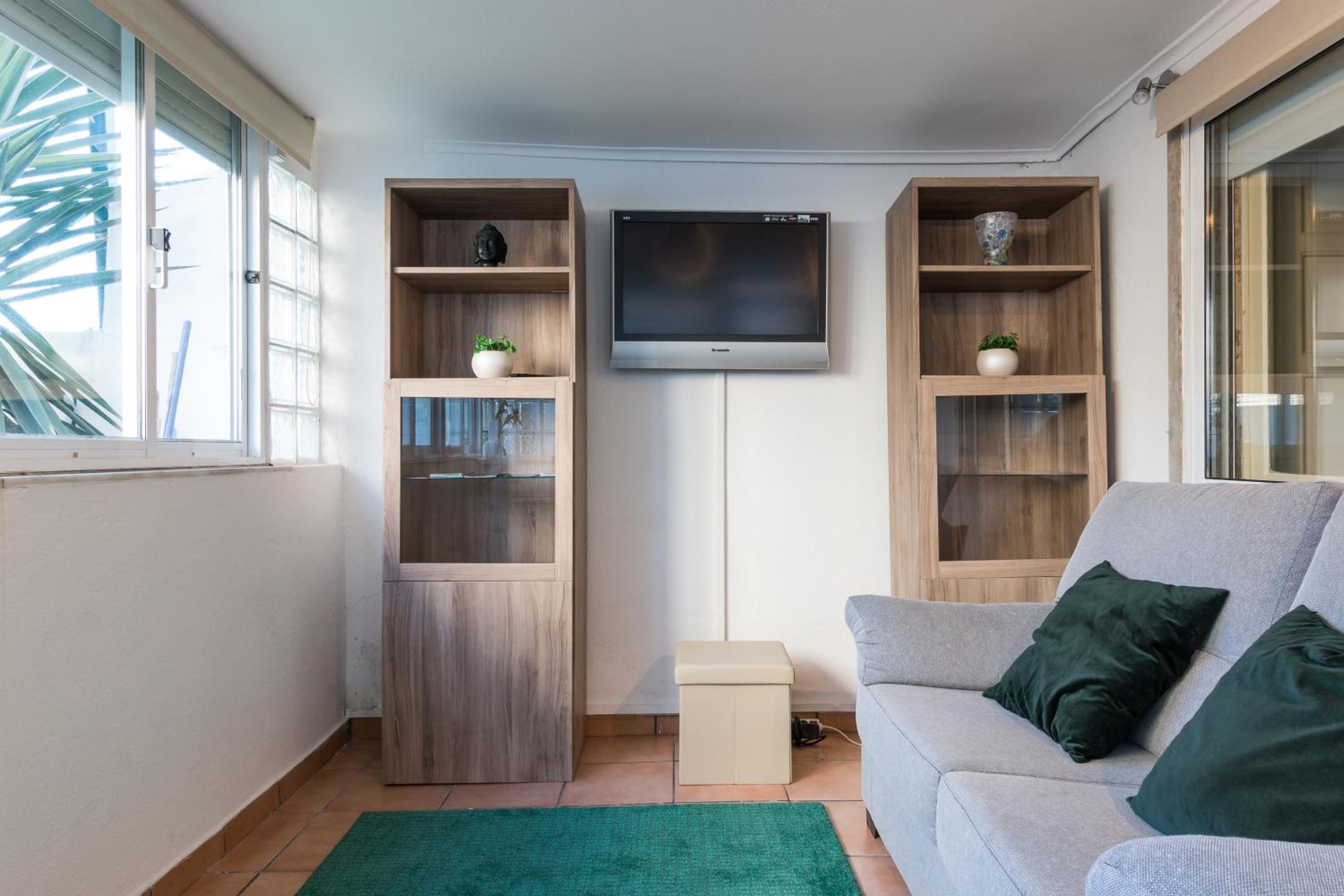 Three-Bedroom Apartment - Photo 26