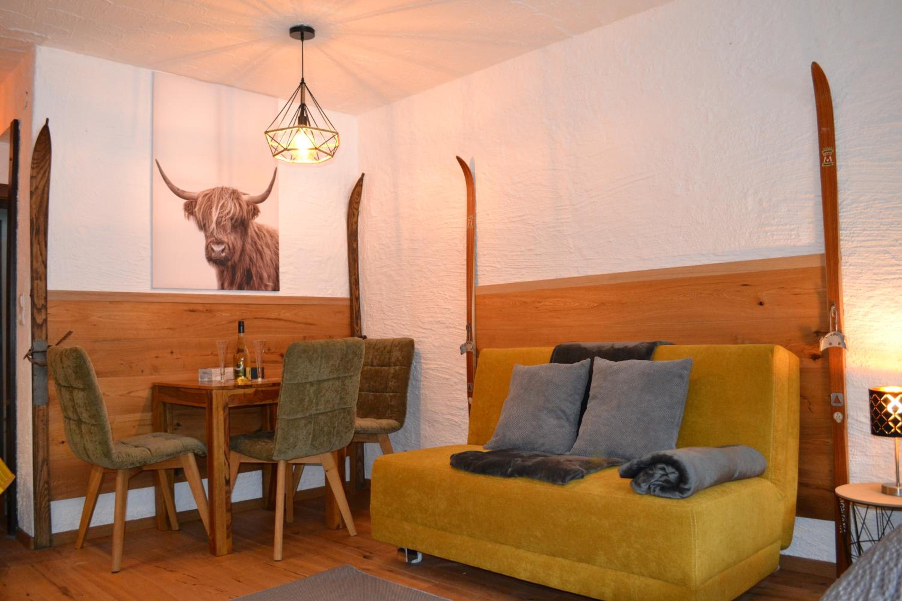 One-Bedroom Apartment - Photo 8