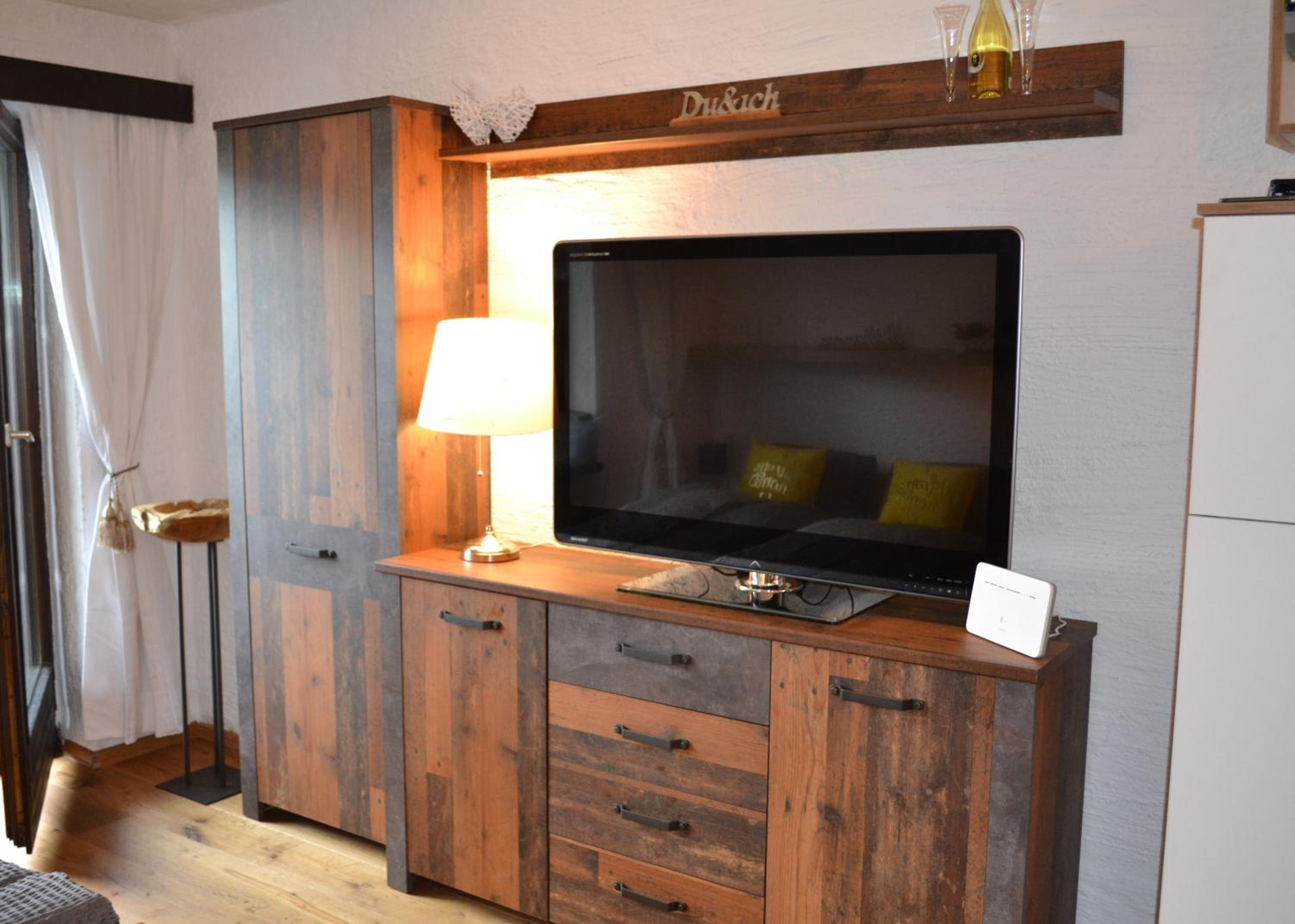 One-Bedroom Apartment - Photo 17