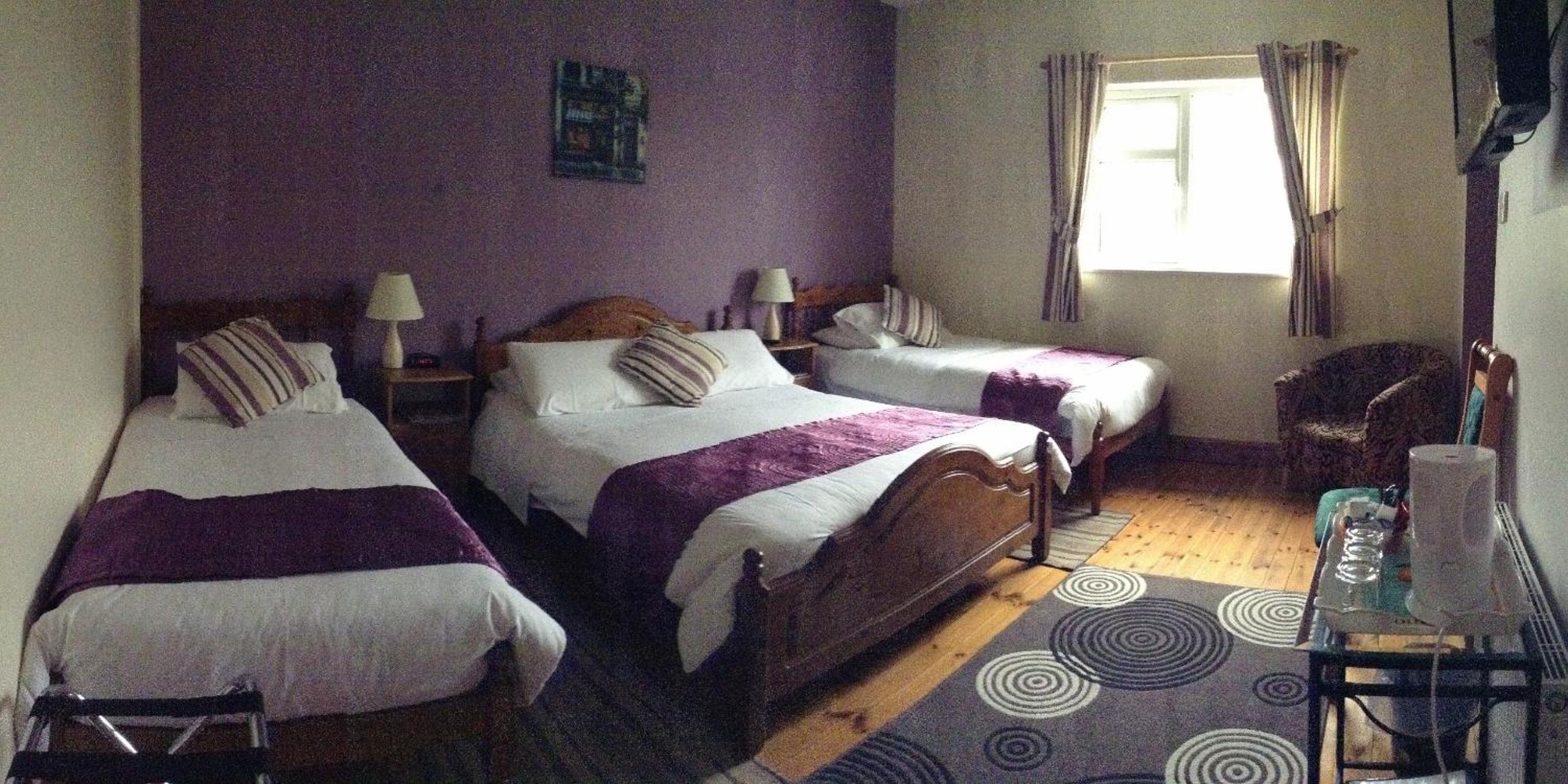 Classic Triple Room photo 1