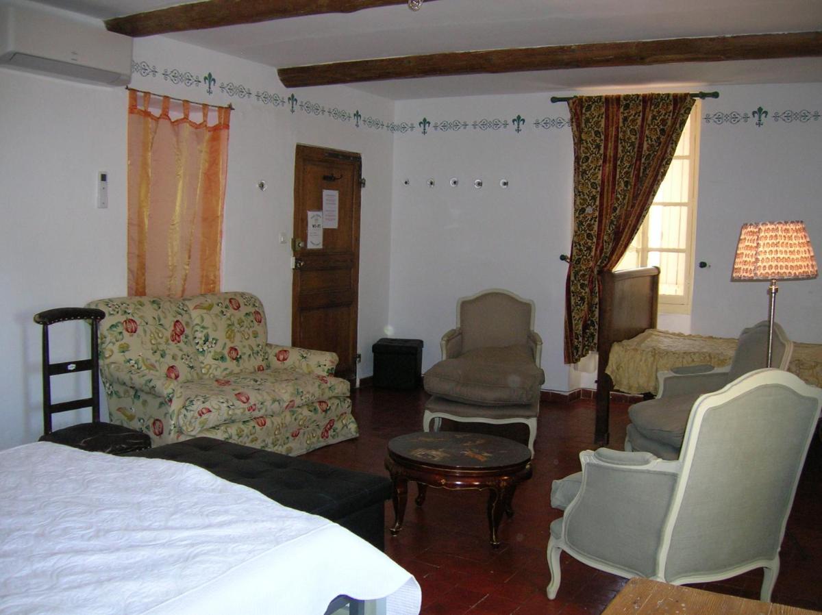 Suite (2 Adults) photo 2