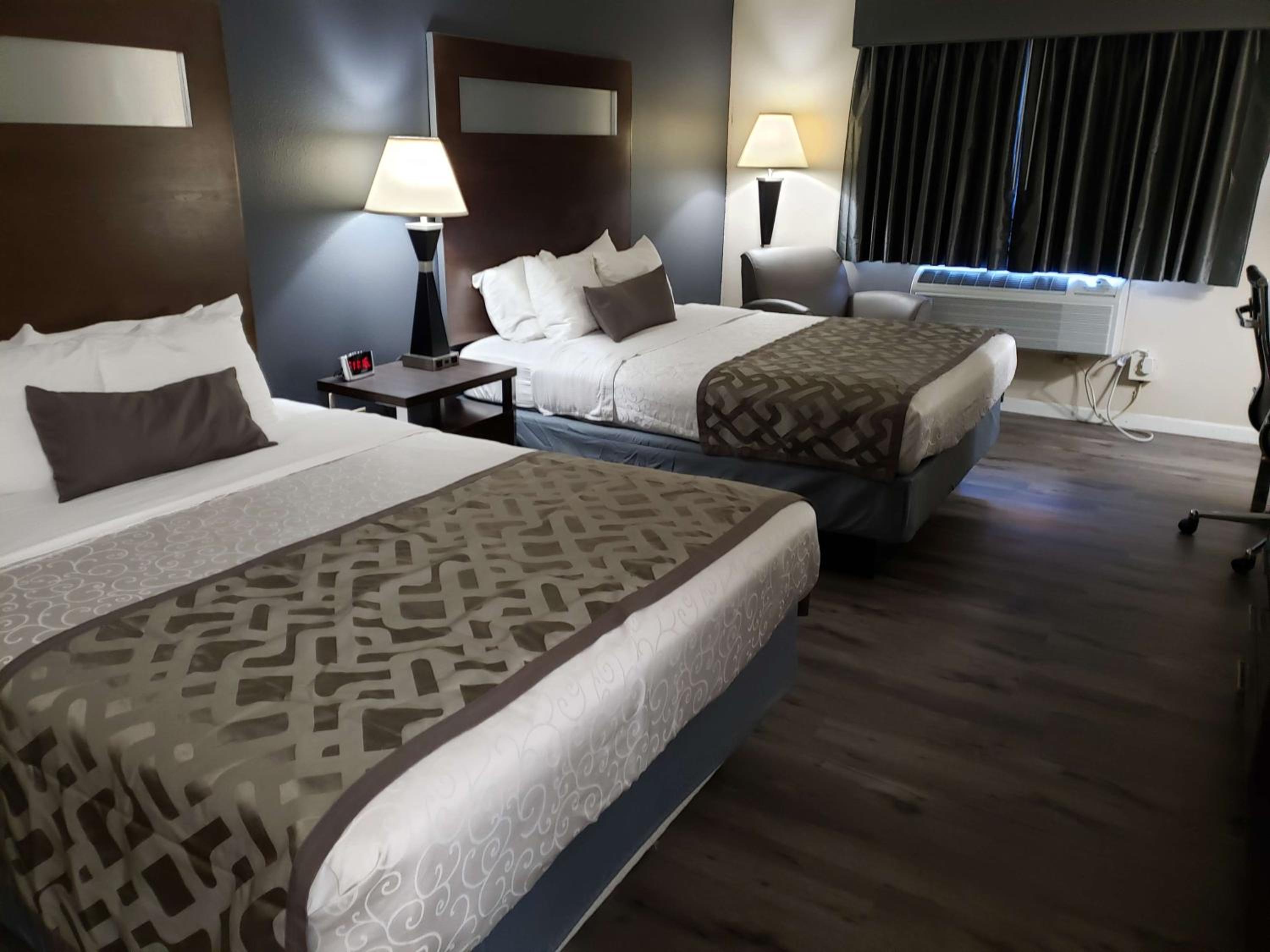 Queen Room with Two Queen Beds - Non-Smoking