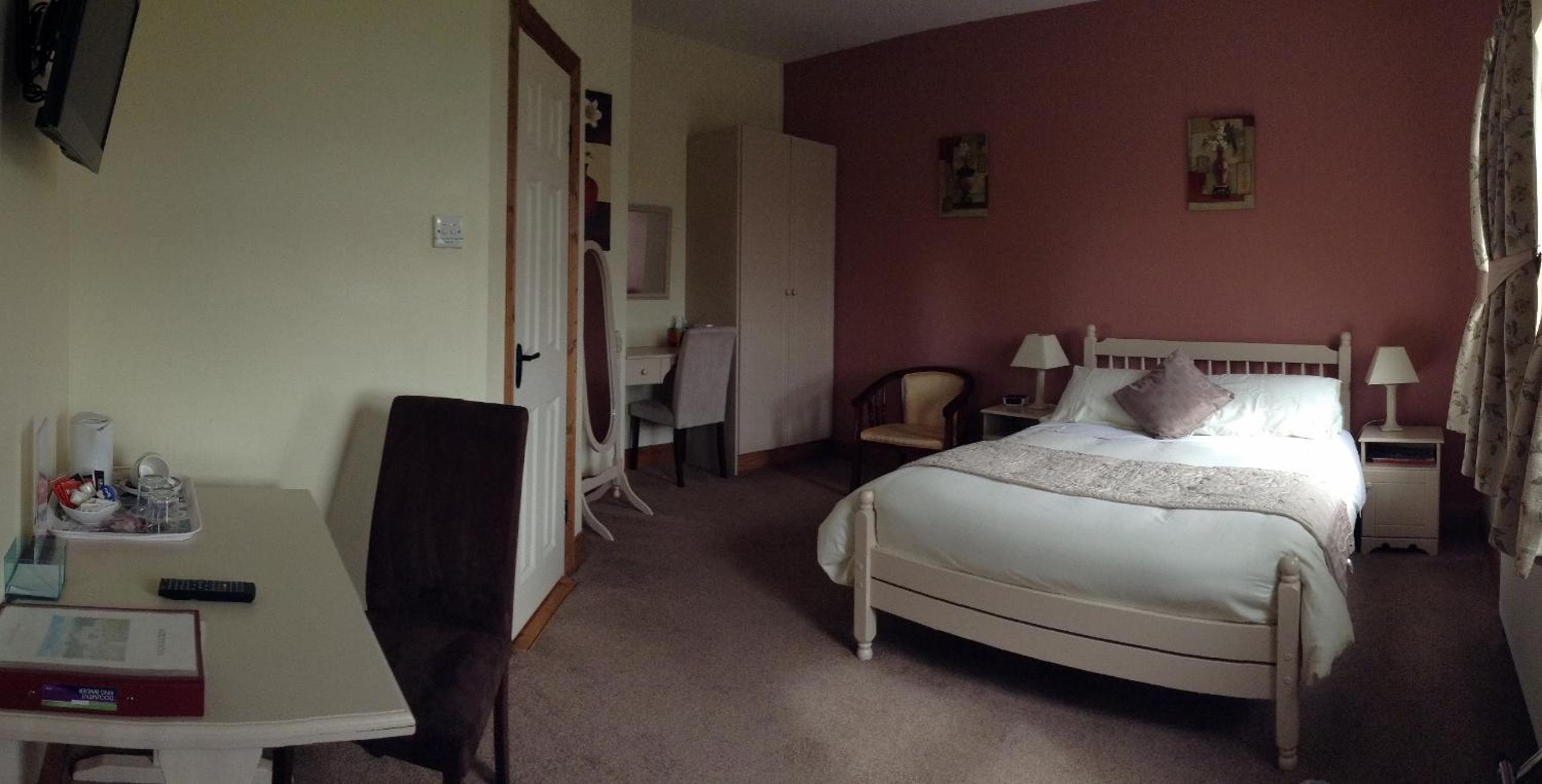 Double Room - Photo 2