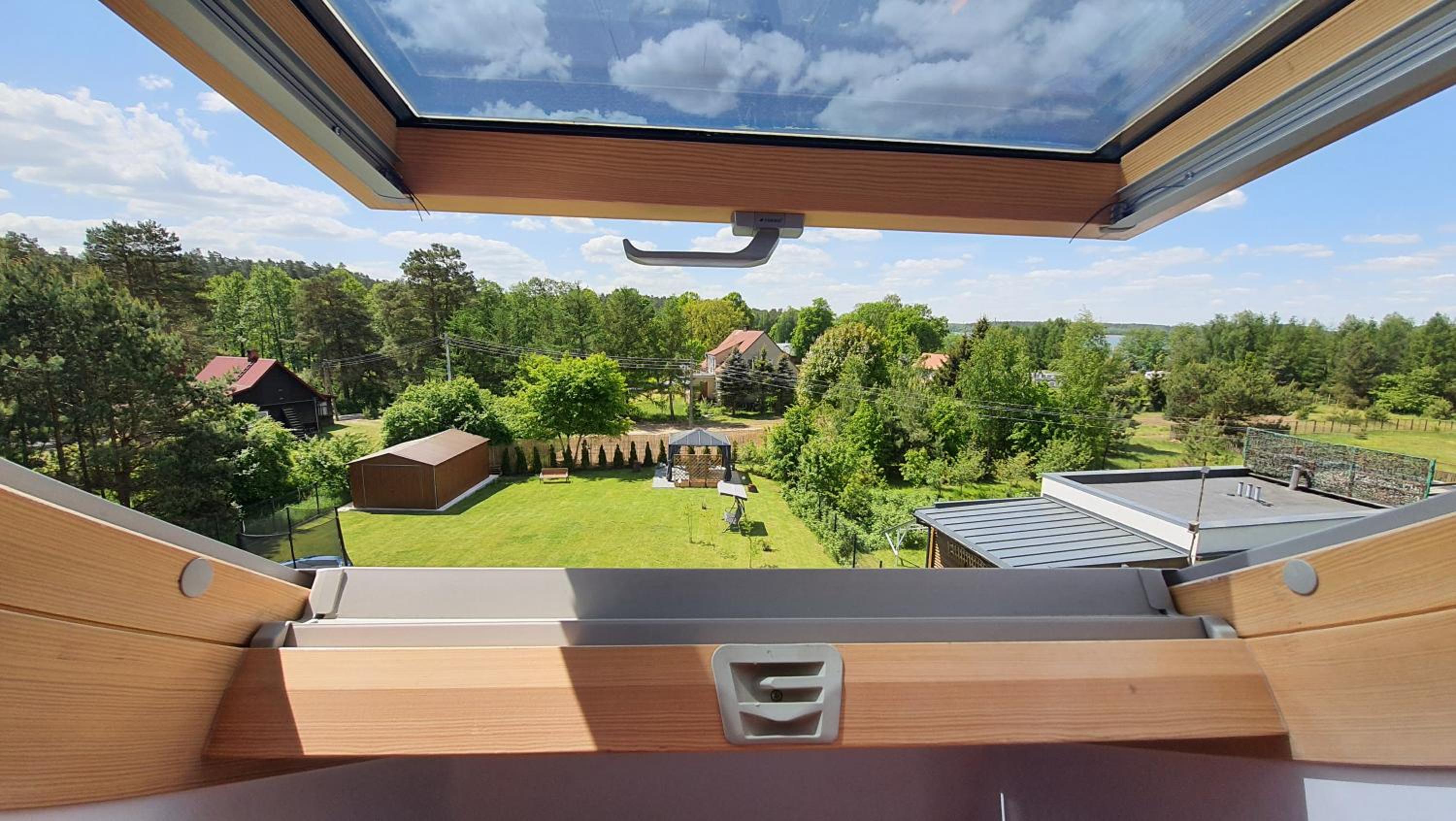 Double Room with Lake View - Photo 13