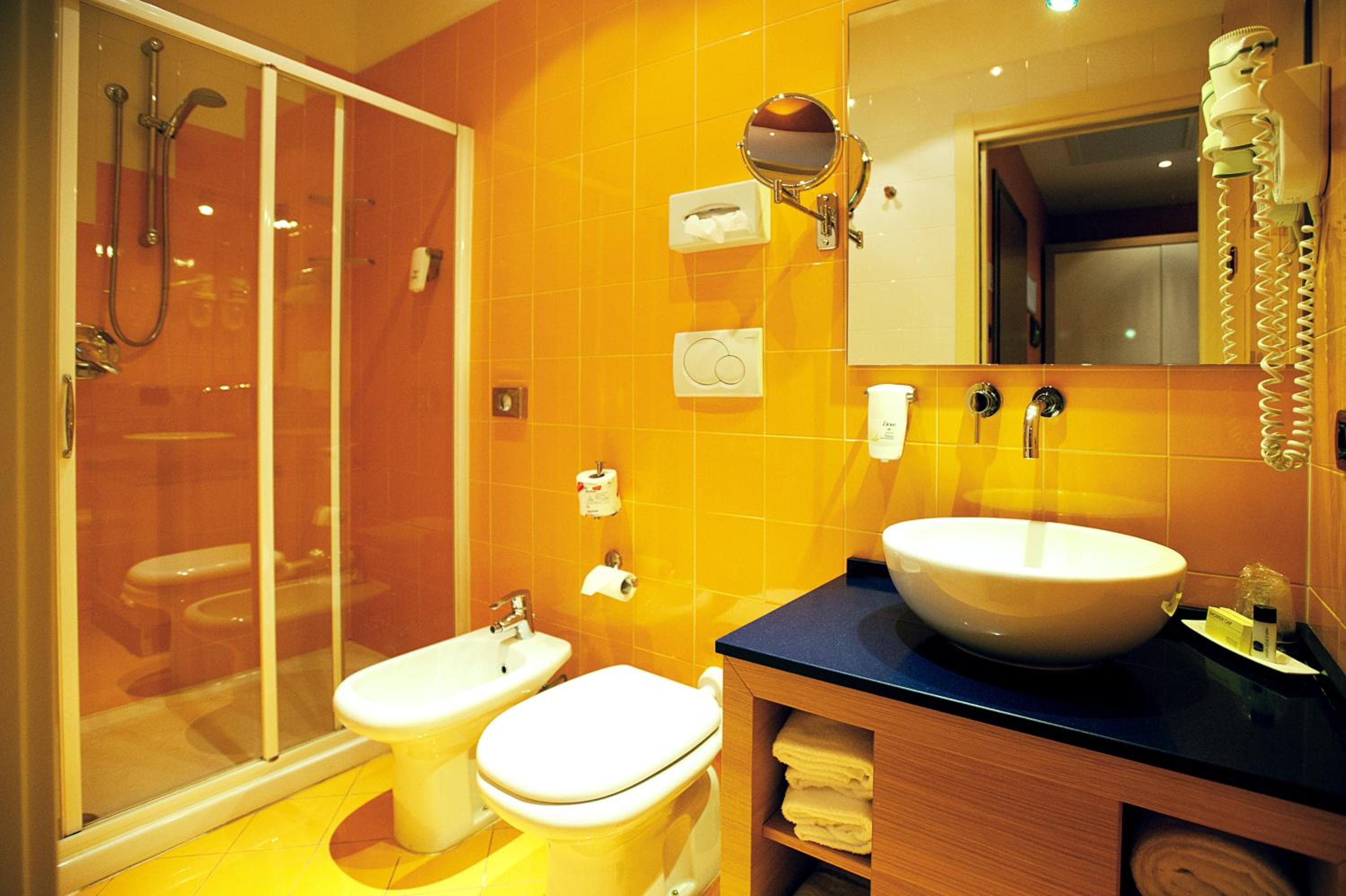 Classic Queen Room - Photo 8