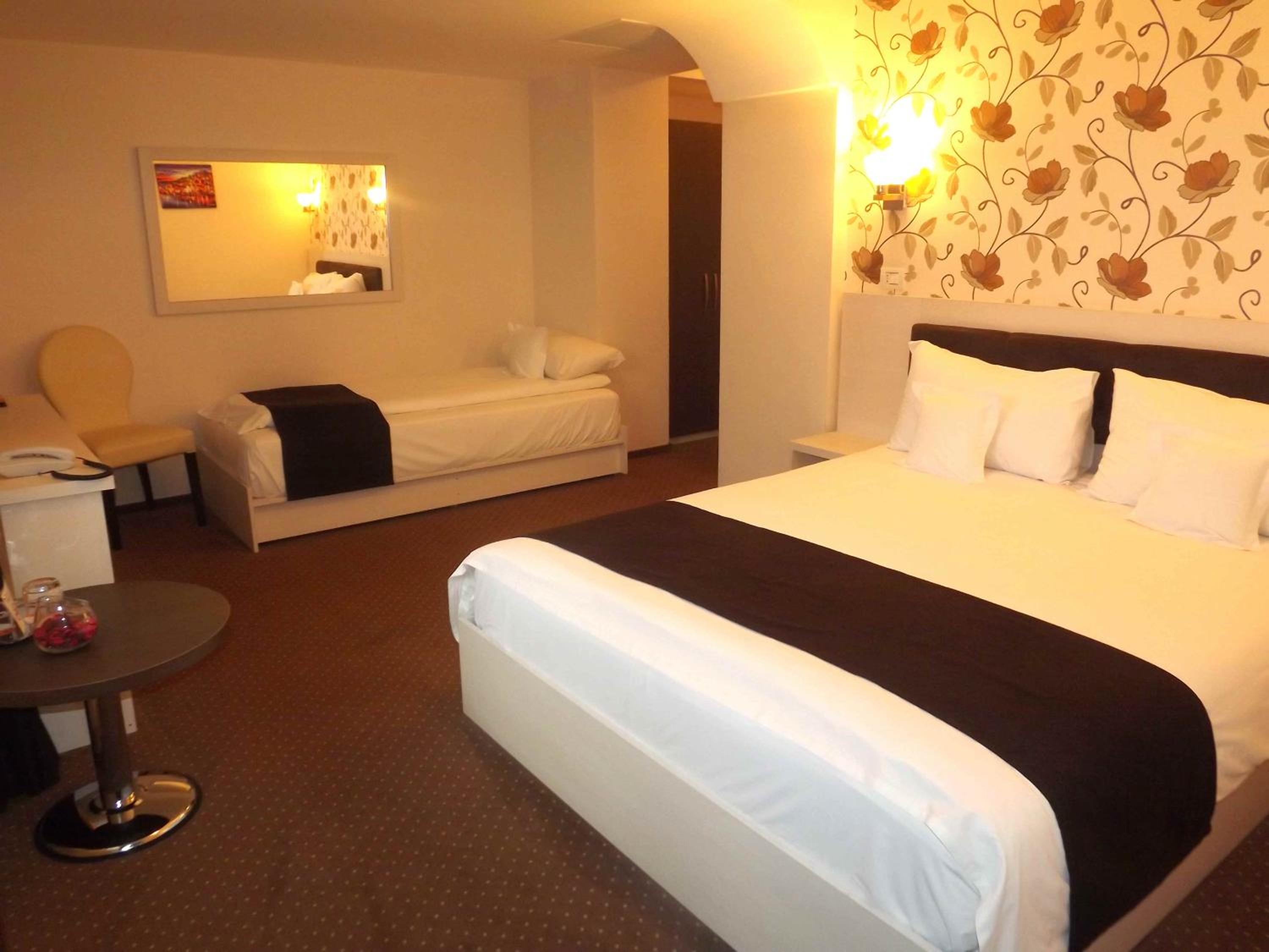 Triple Room - Photo 6