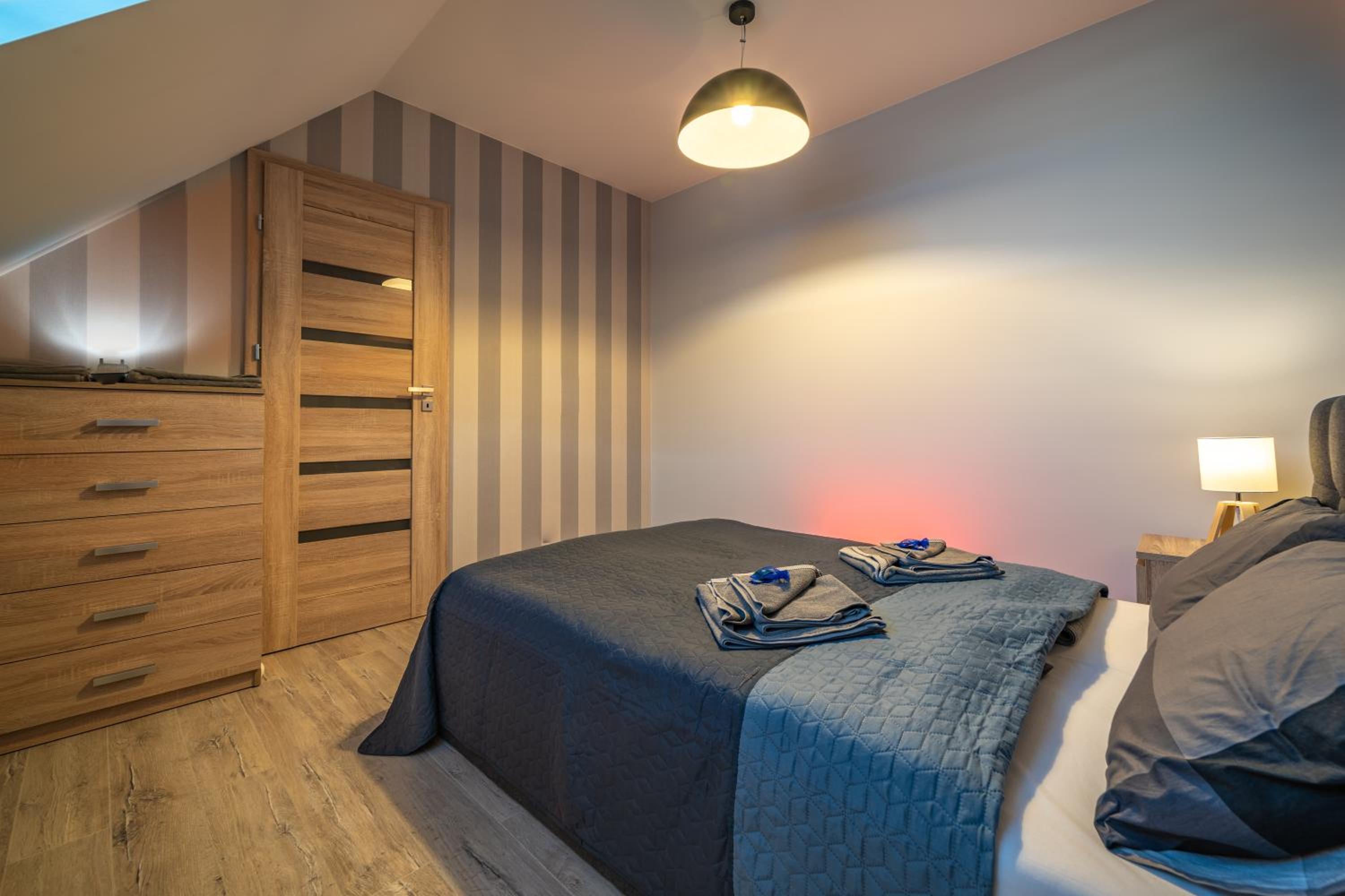 One-Bedroom Apartment - Photo 4