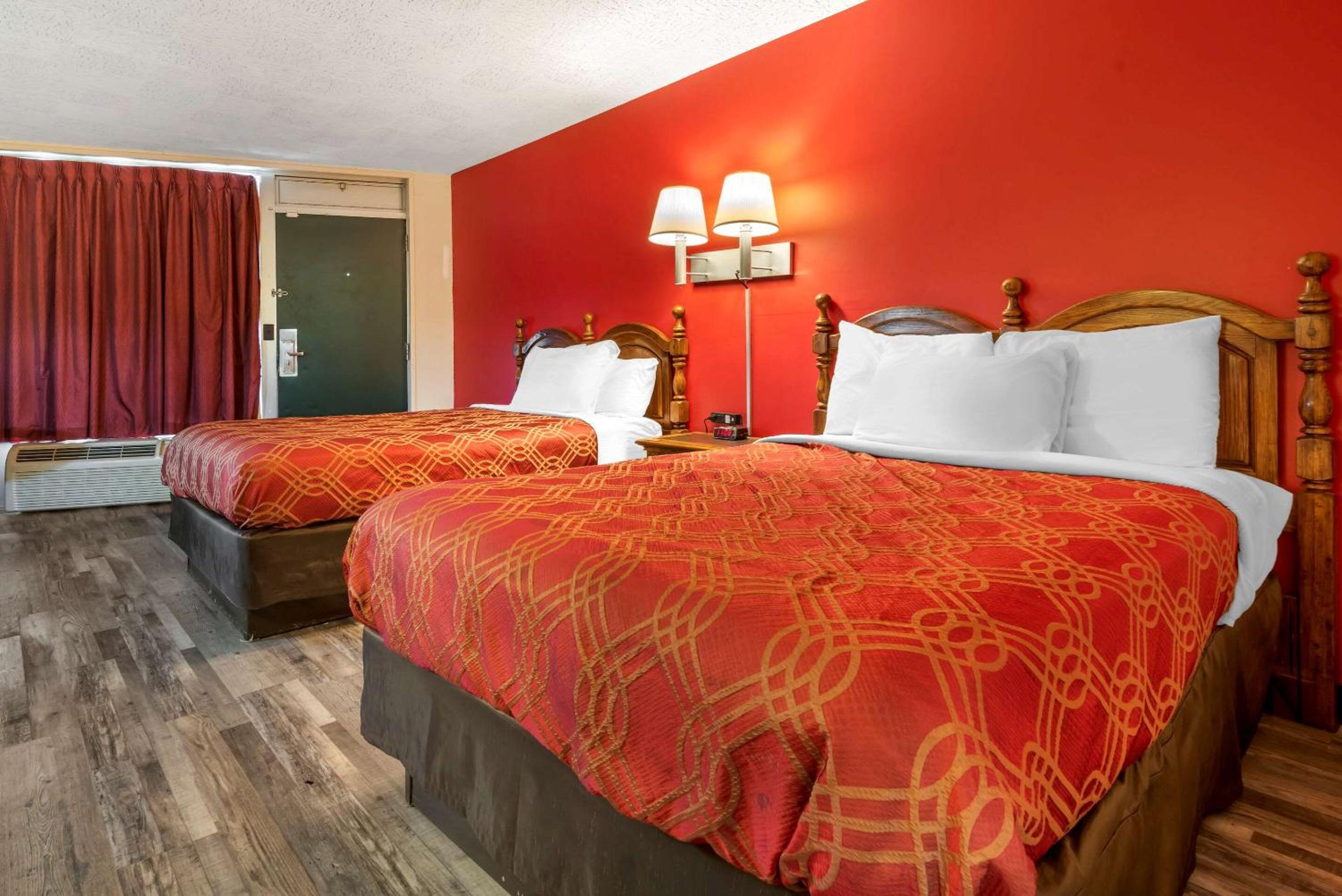 Double Room with Two Double Beds - Non-Smoking - Photo 5