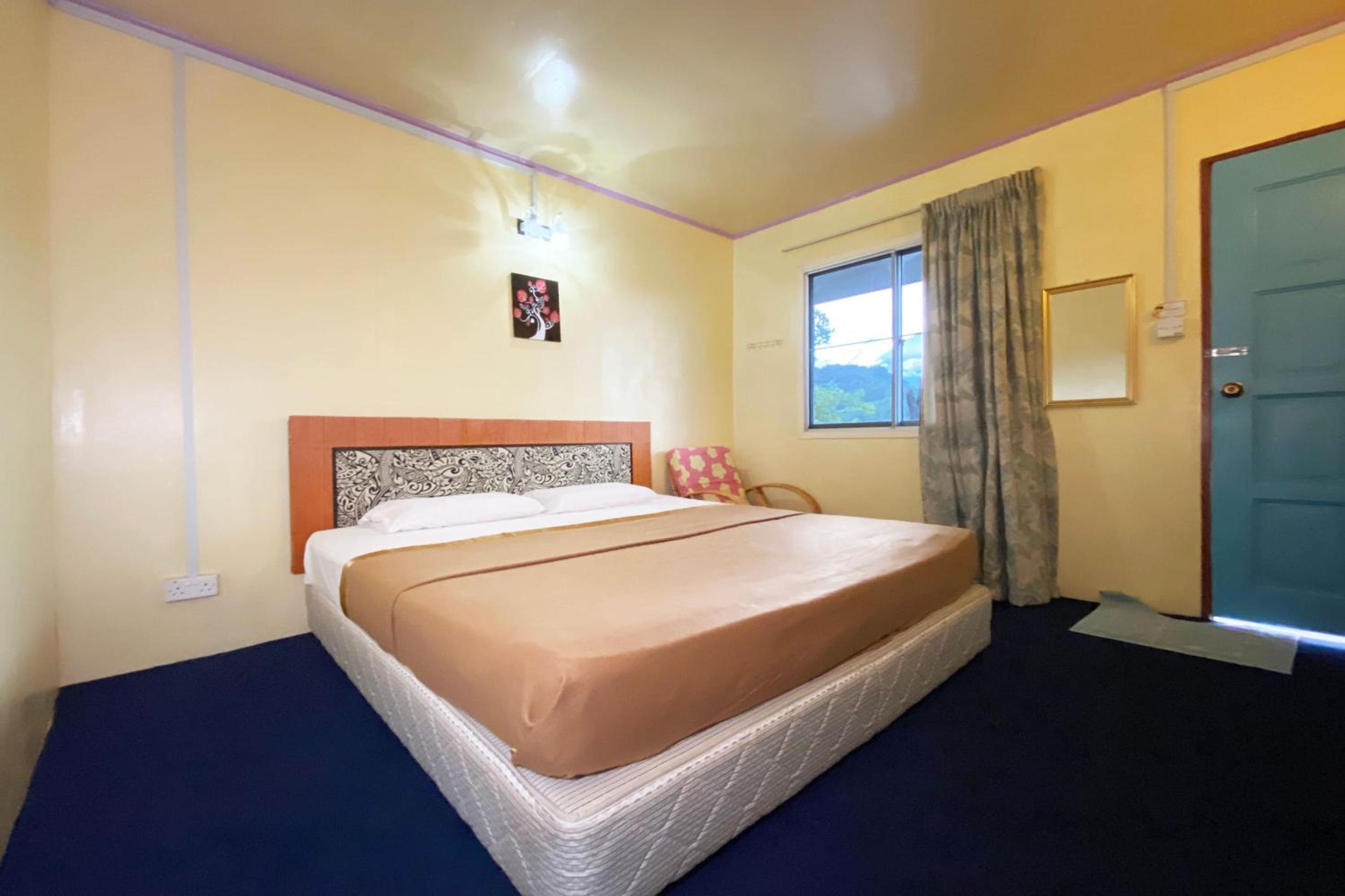 Double Room with Shared Bathroom