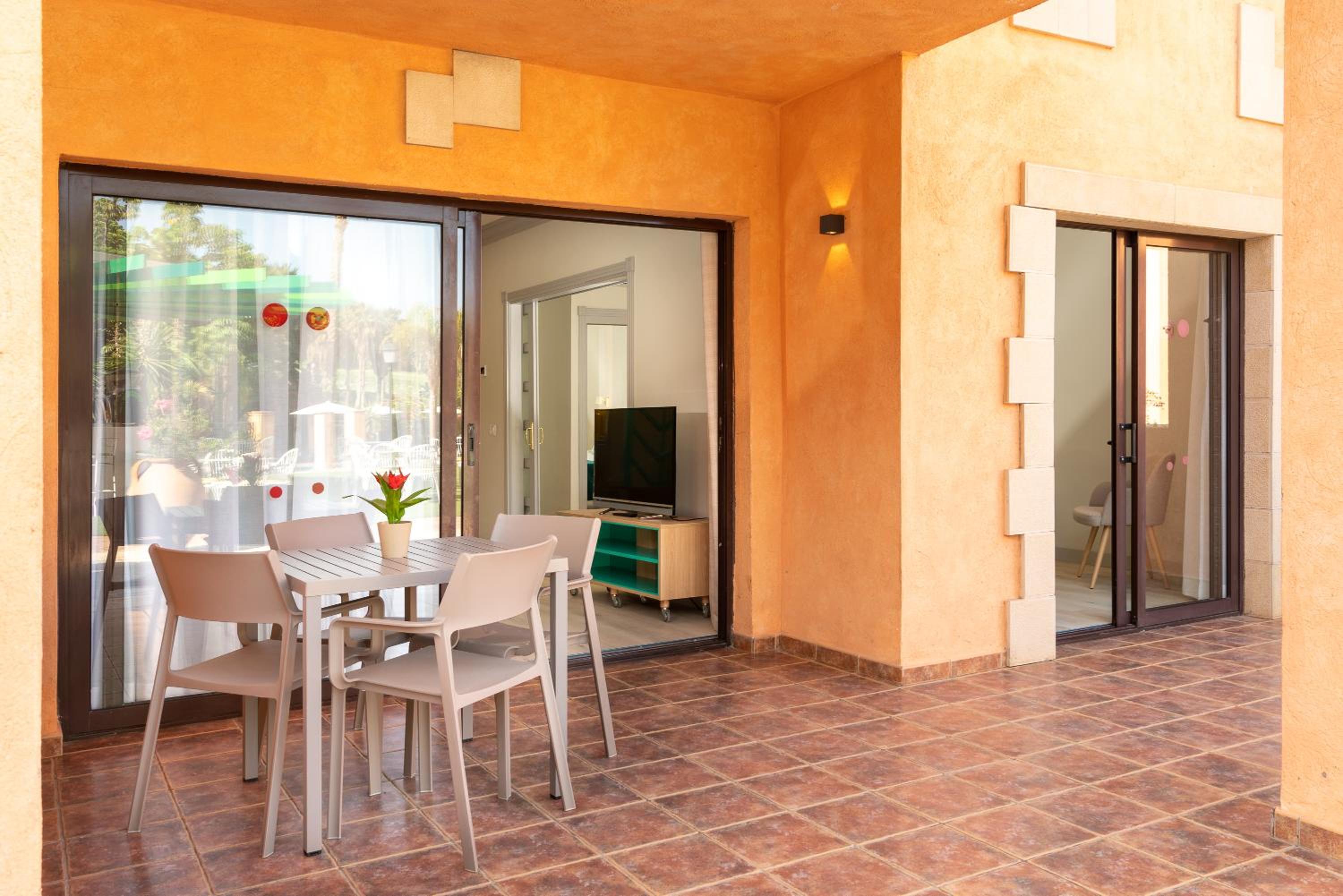 Superior Apartment With Terrace (2 Adults + 1 Child) photo 2