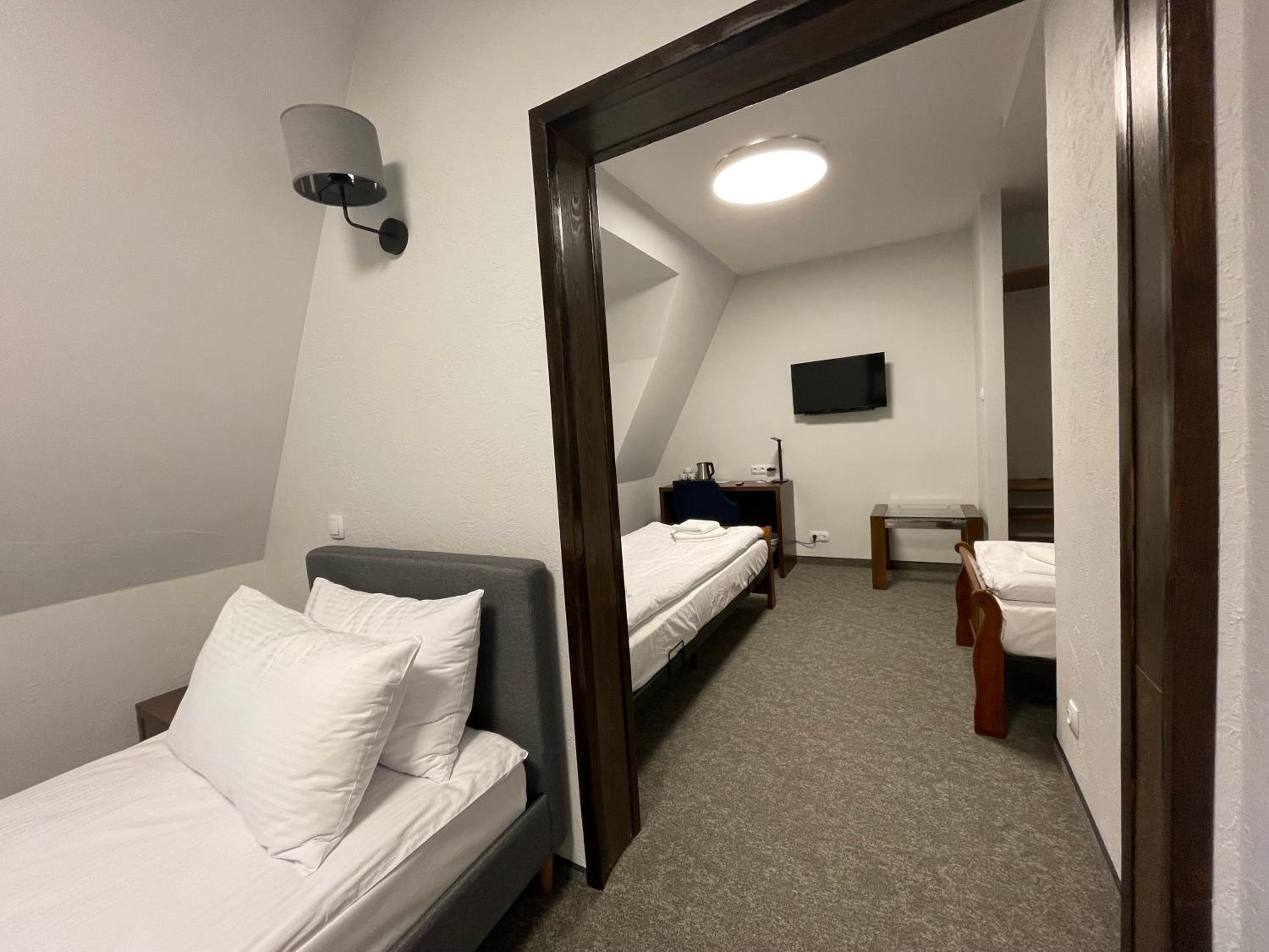 Triple Room - Photo 1