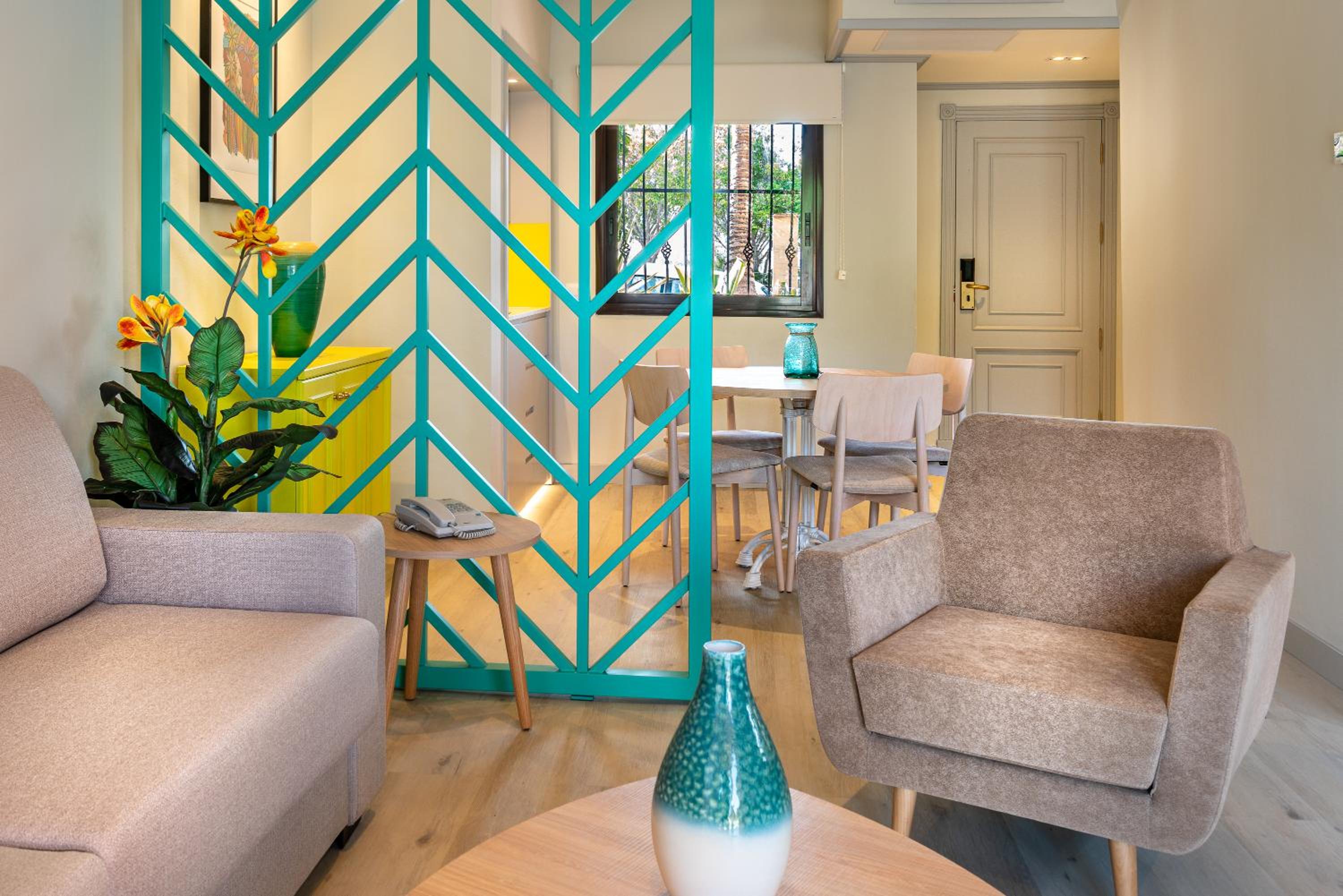Apartamento Superior con Terraza (3 Adultos + 1 Niño)