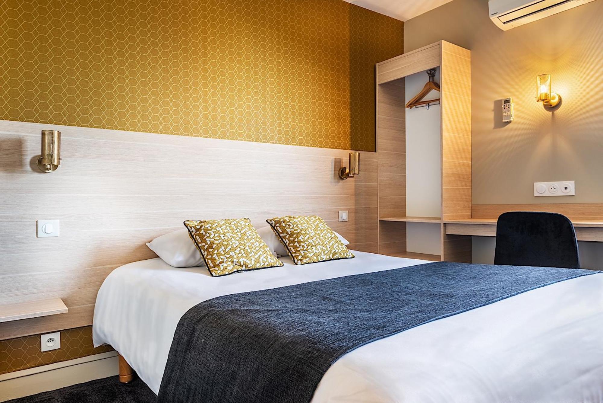 Standard Double Room - Photo 4
