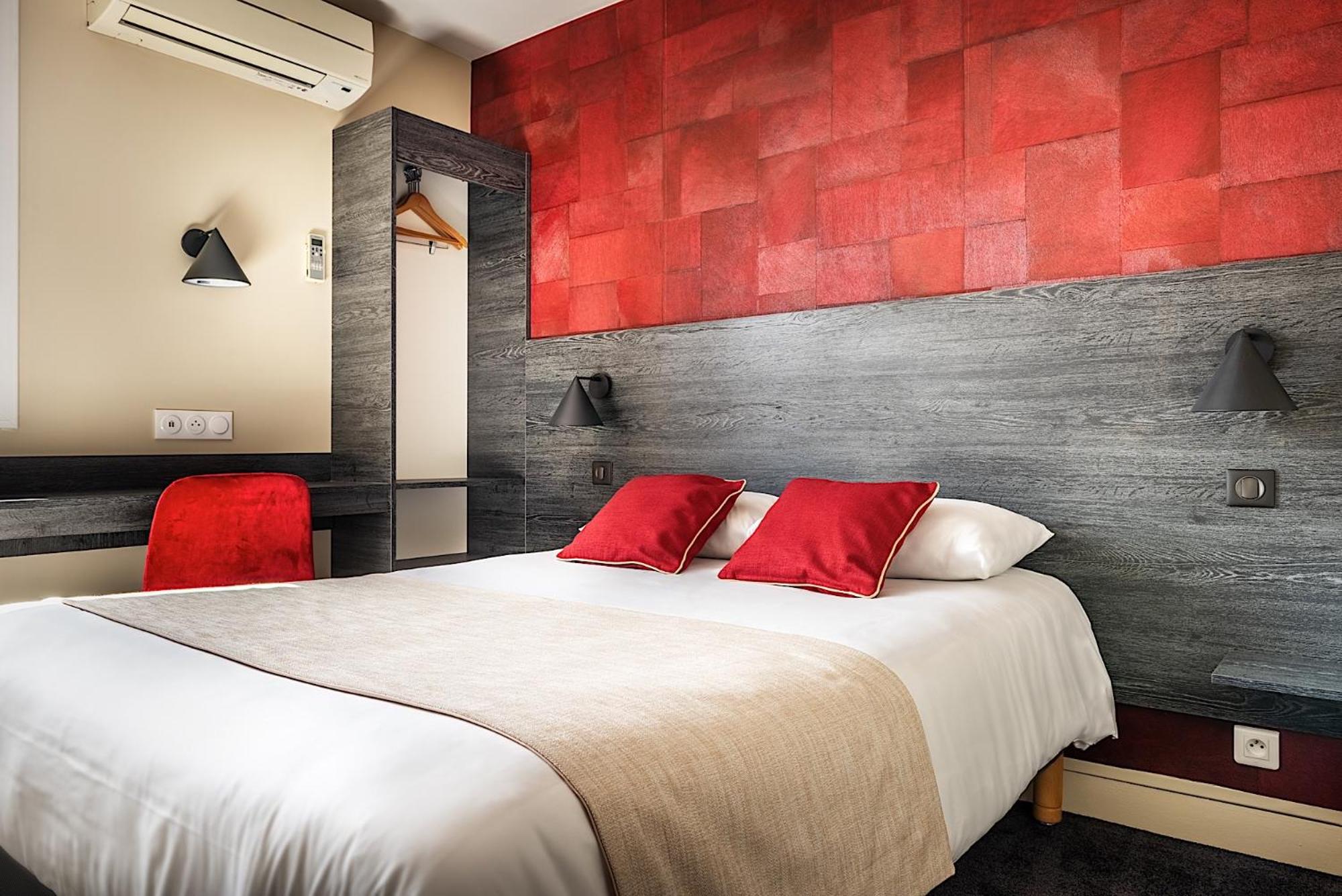 Standard Double Room - Photo 3