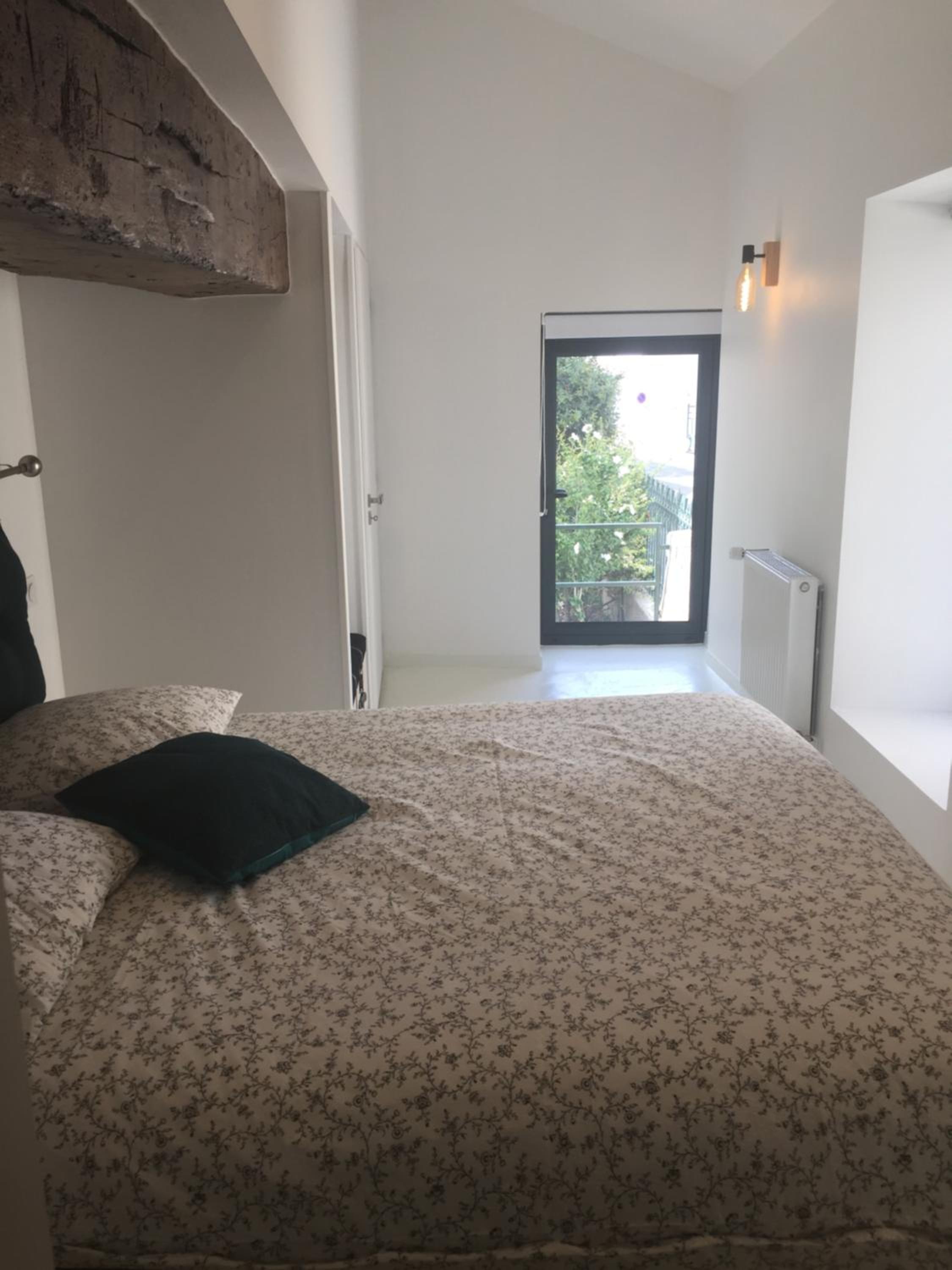 Standard King Room photo 3