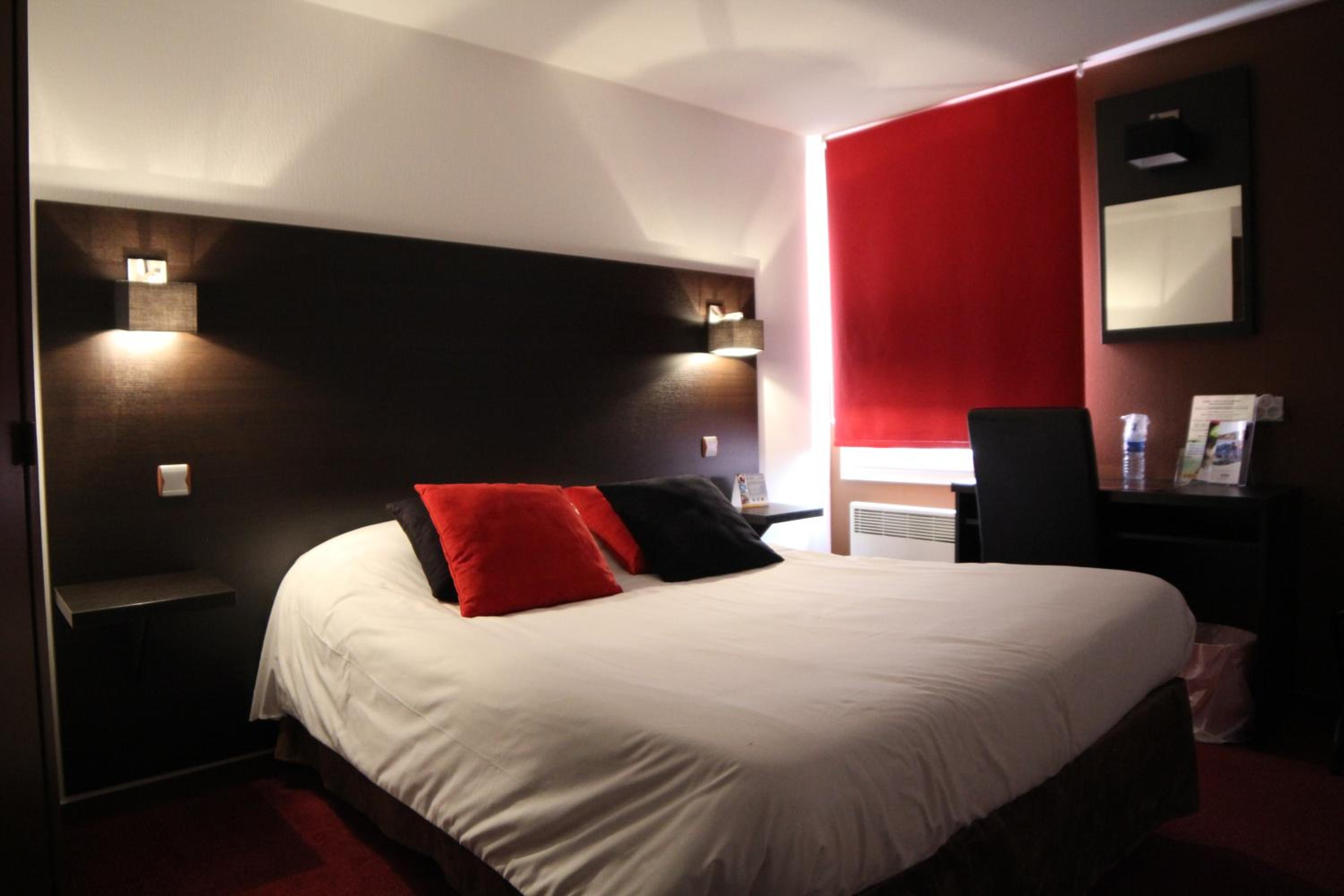 Double Room - Photo 2