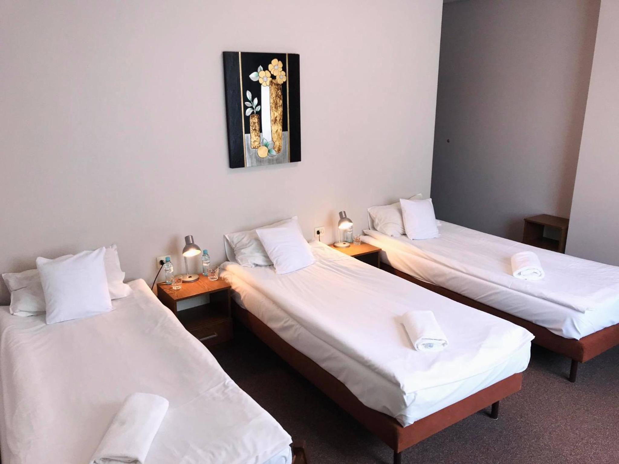Triple Room - Photo 6