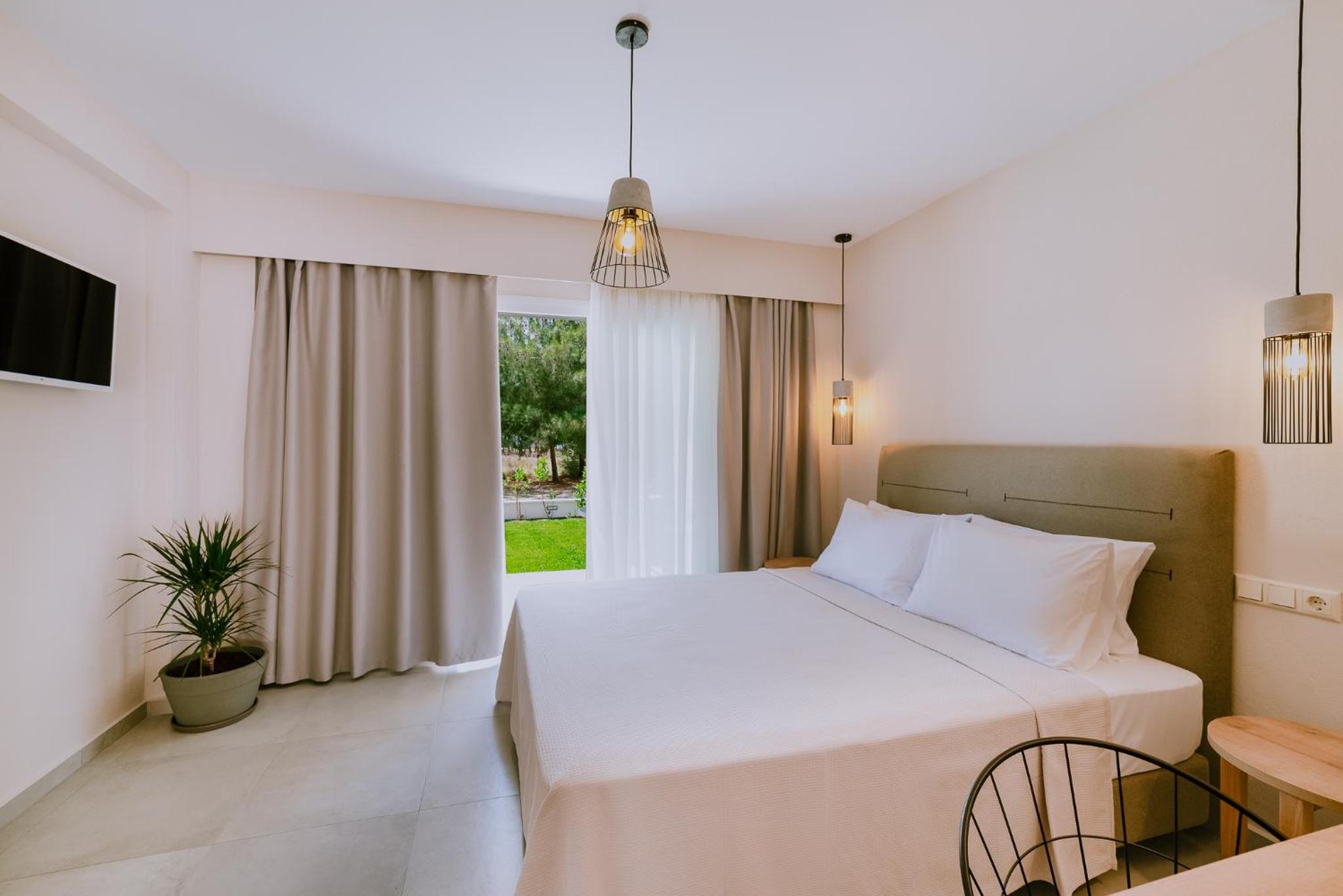 Double Room with Pool View