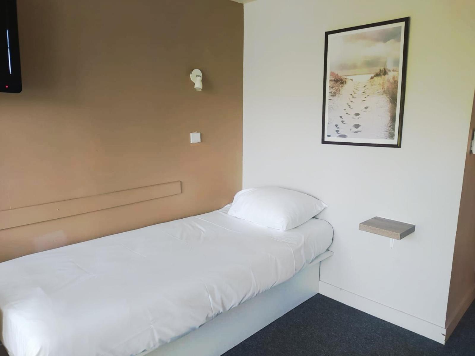 Triple Room - Photo 11