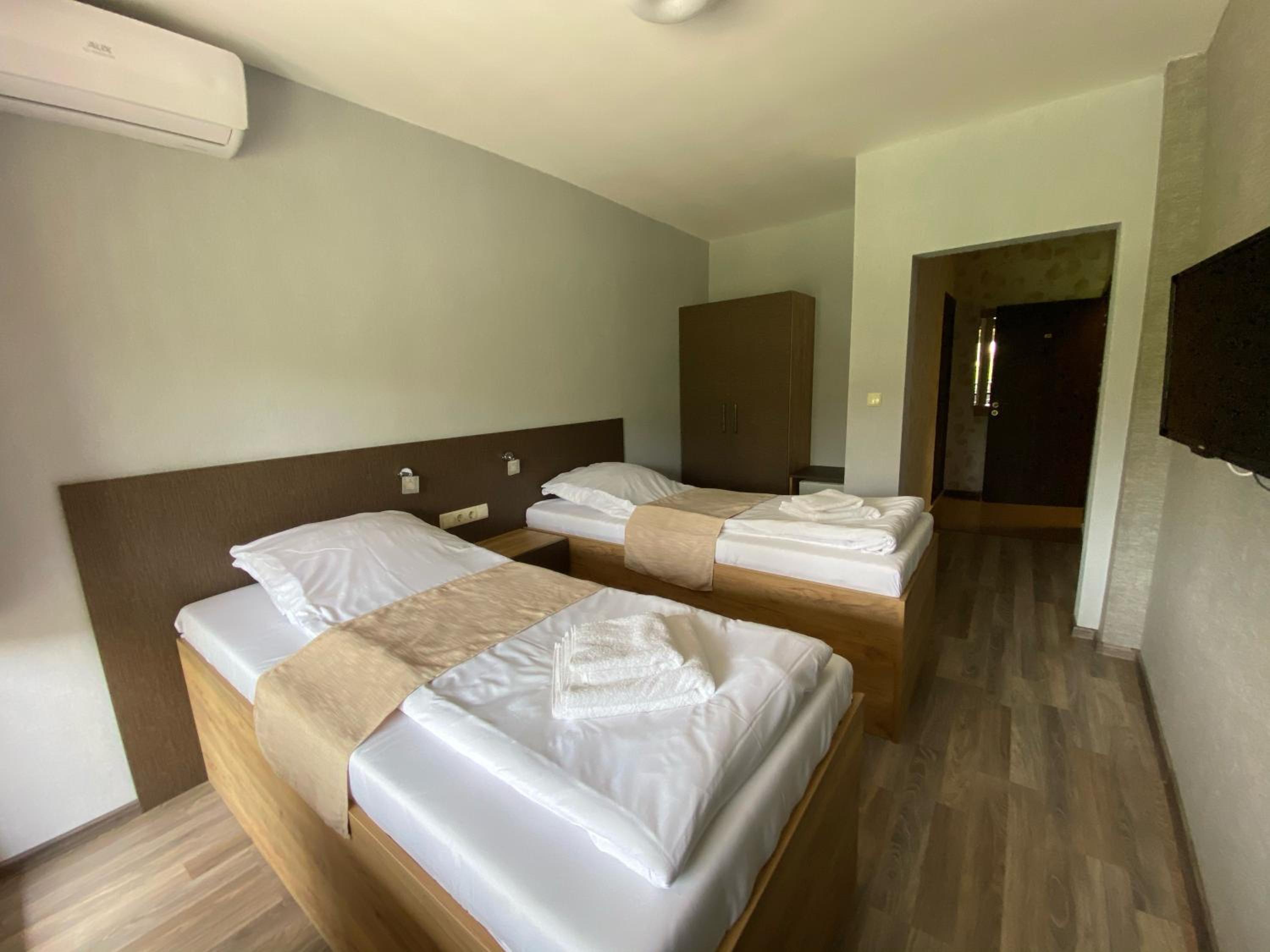 Economy Twin Room