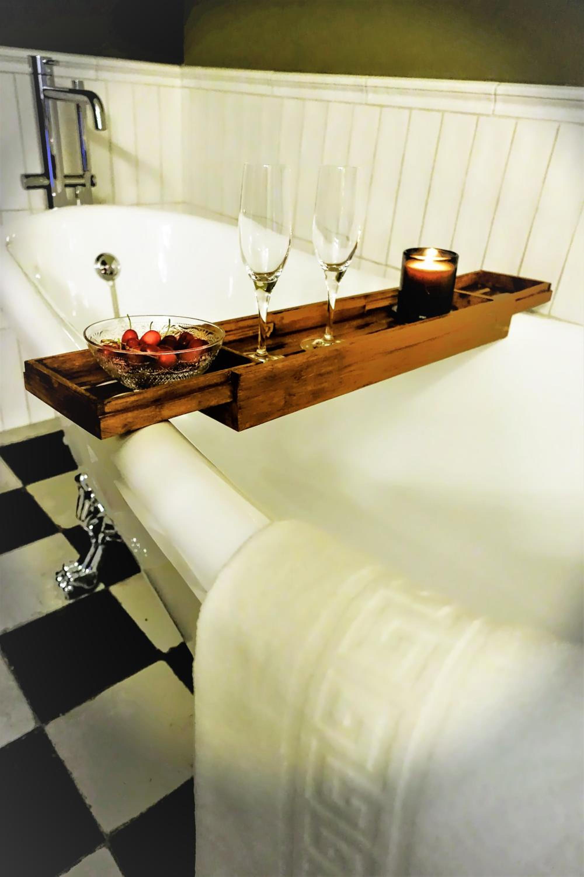 Deluxe Suite - Photo 7