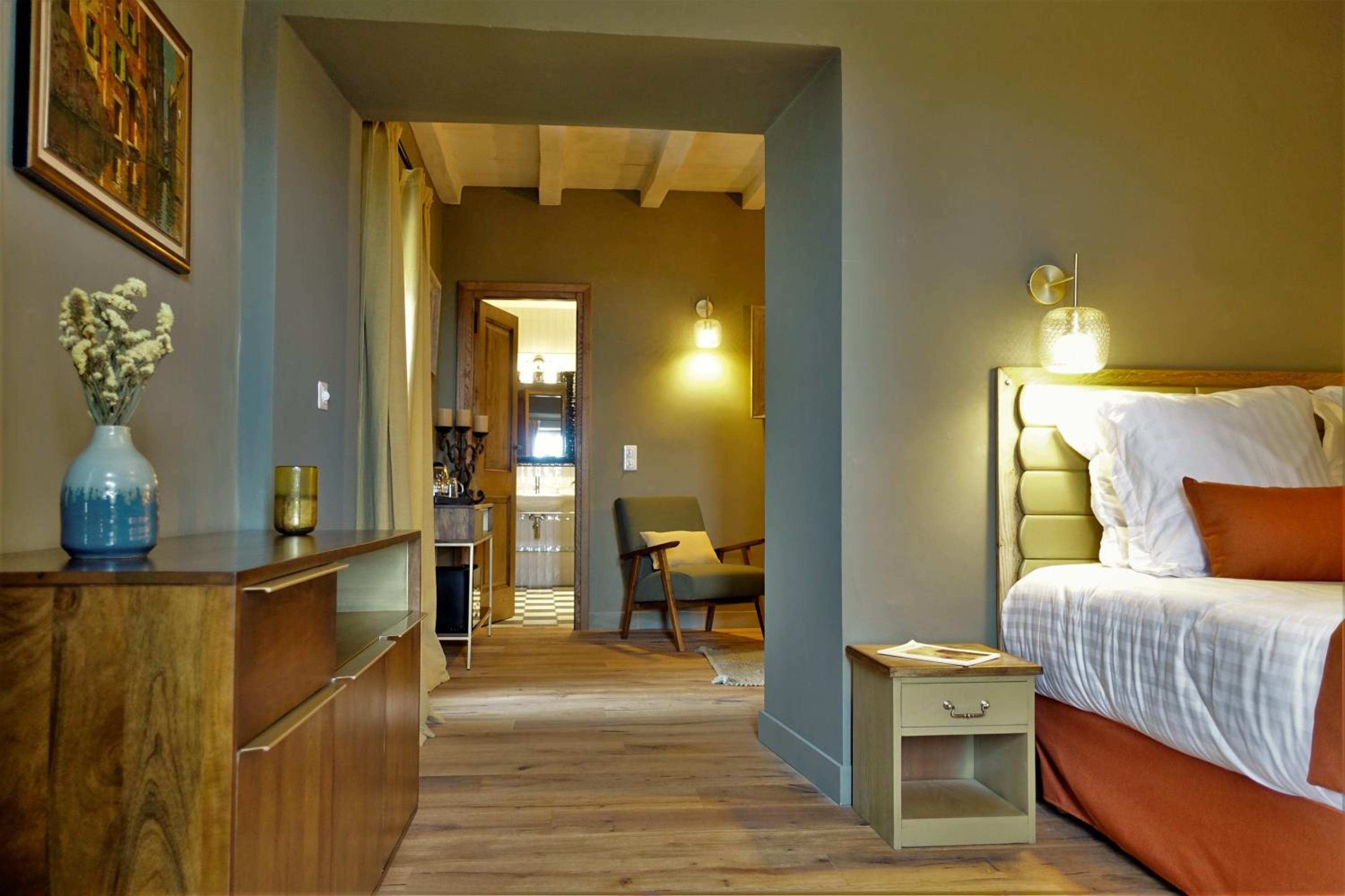 Deluxe Suite - Photo 4