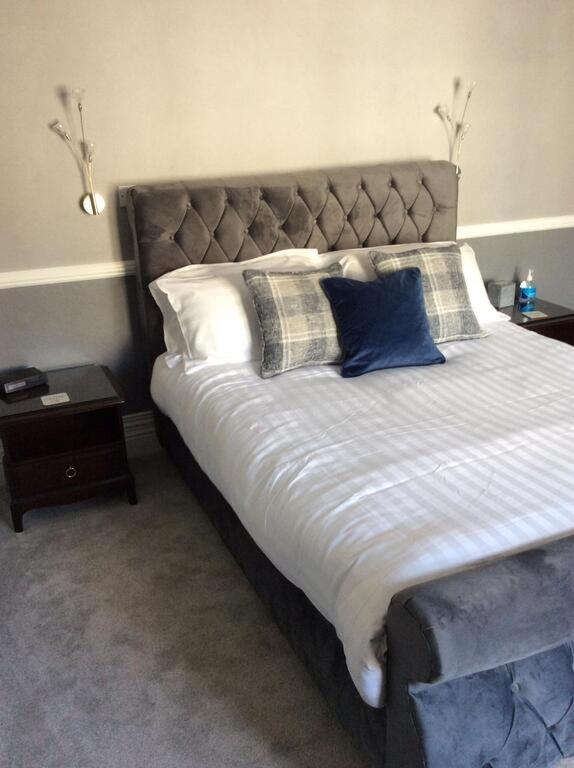 Standard King Room photo 1