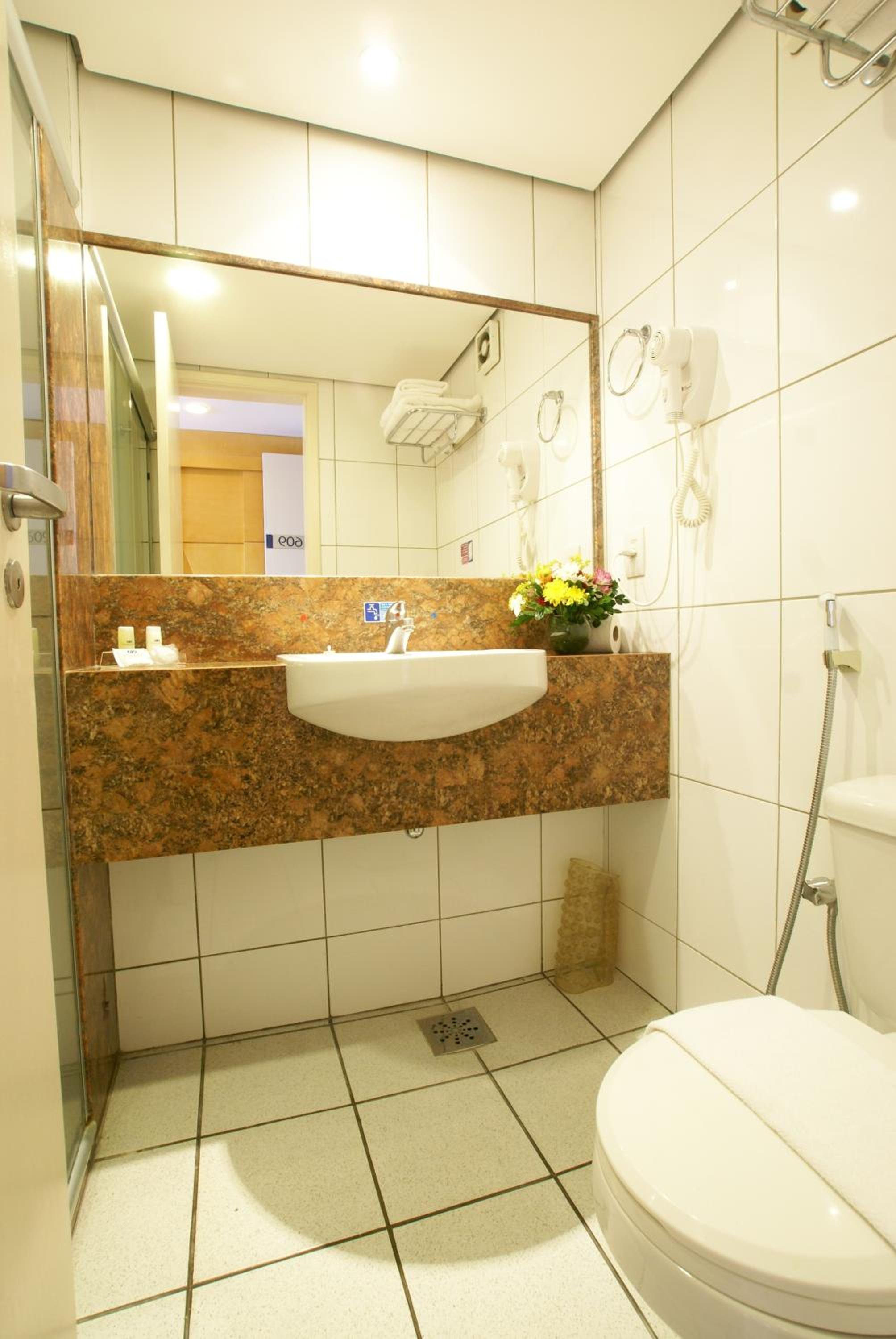 Superior Double Room With Partial Sea View - Photo 9