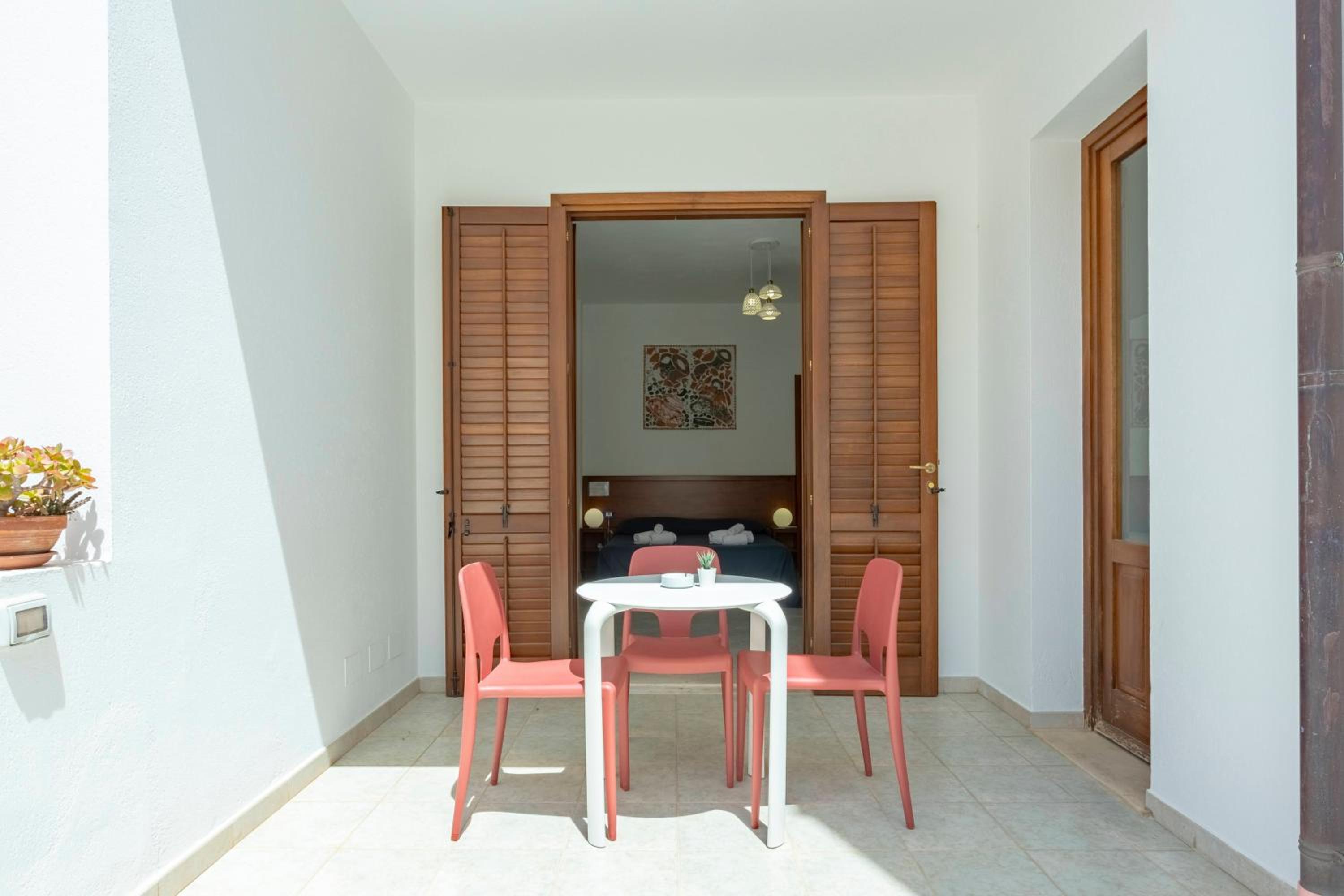 Family One-Bedroom Apartment - Ground Floor photo 3