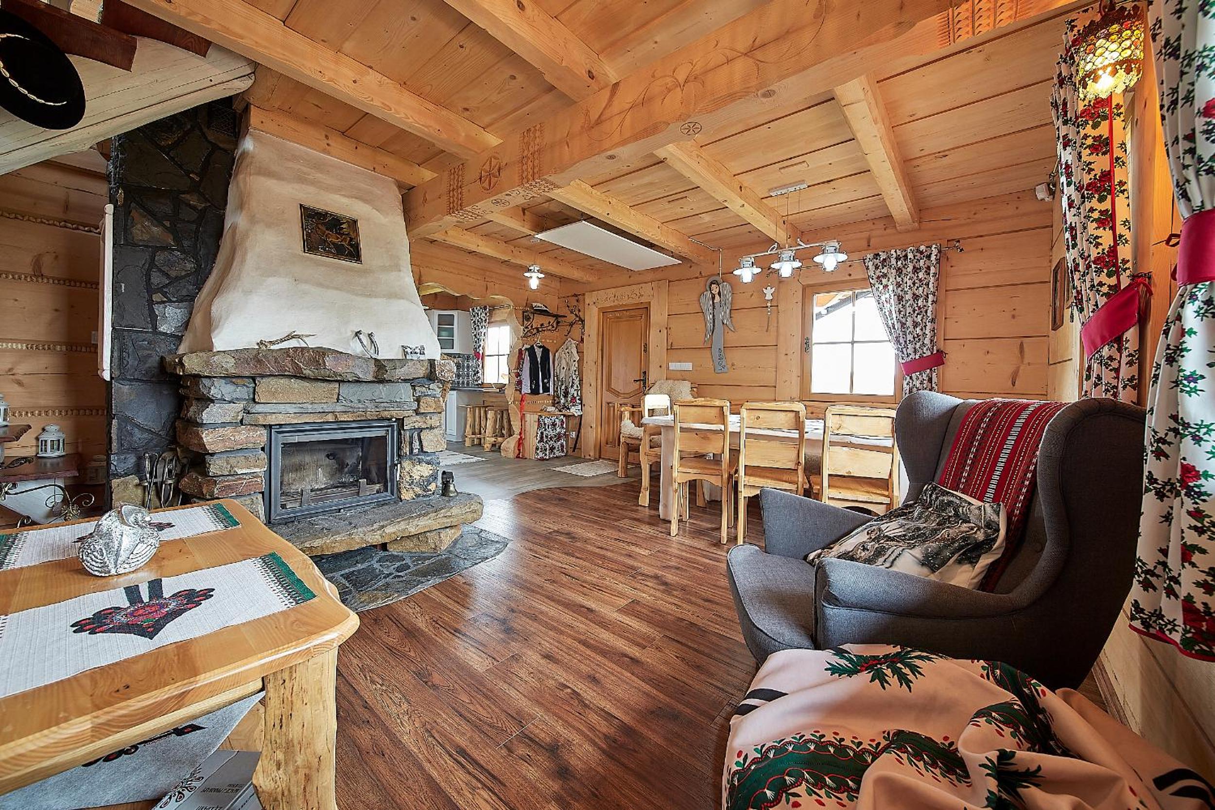 Four-Bedroom House photo 1