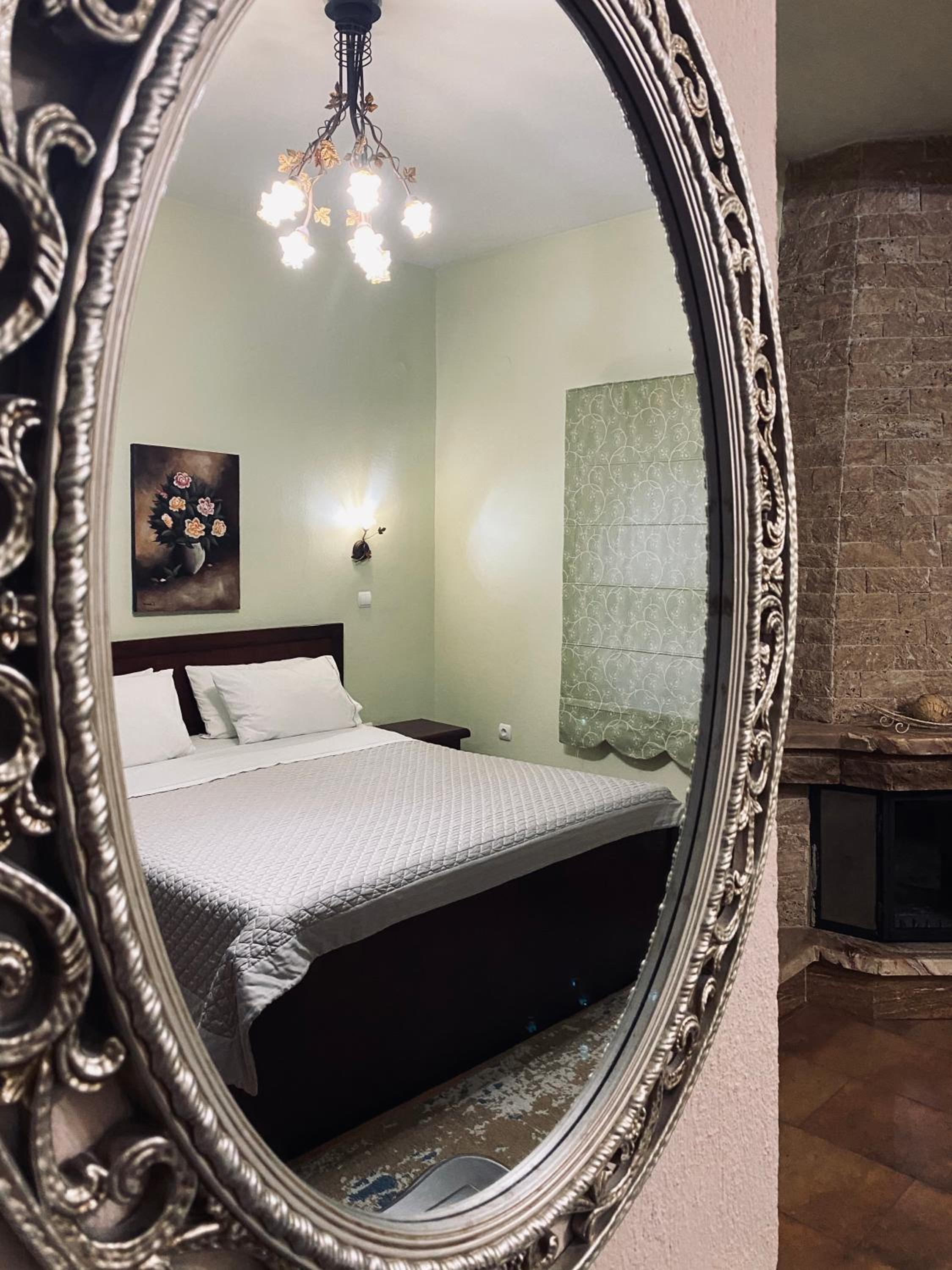 Double Room with Mountain View - Photo 16