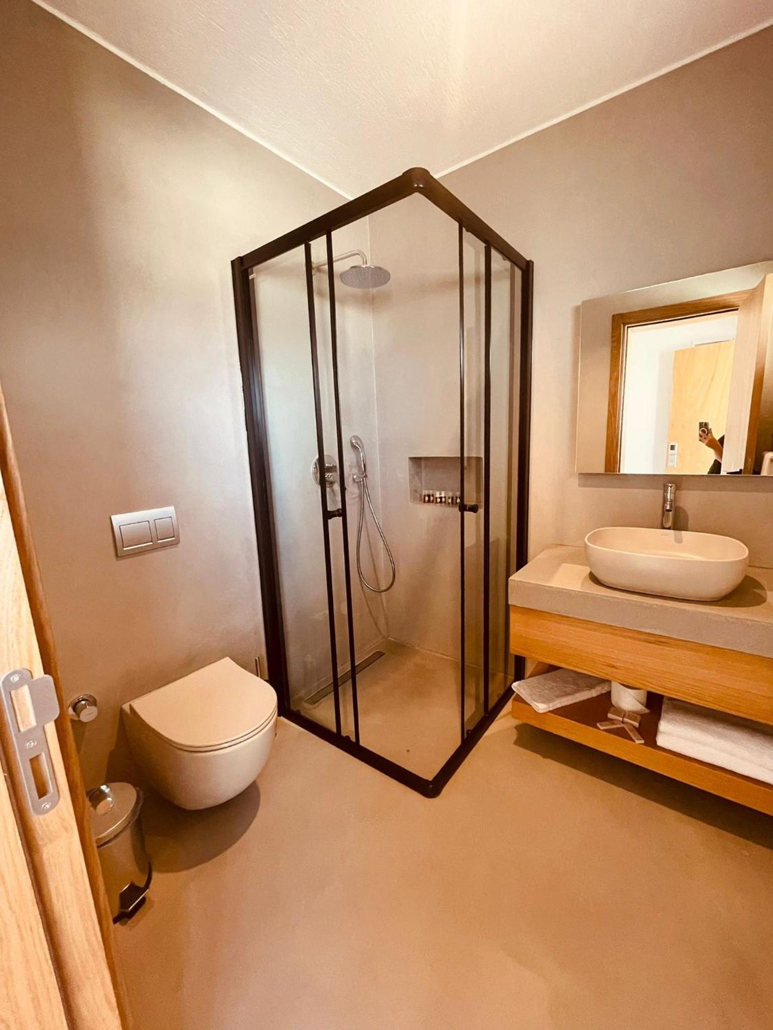 Superior Triple Room photo 3
