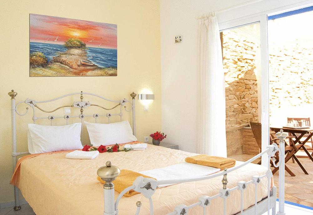 Double or Twin Room with Sea View photo 3