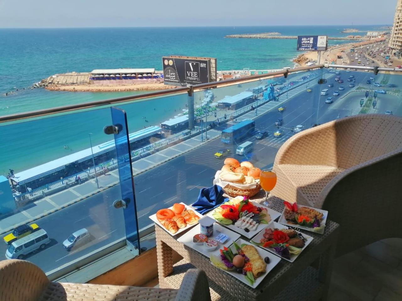 Deluxe Suite Direct Sea View (Egyptians & Resident Foreigners only)