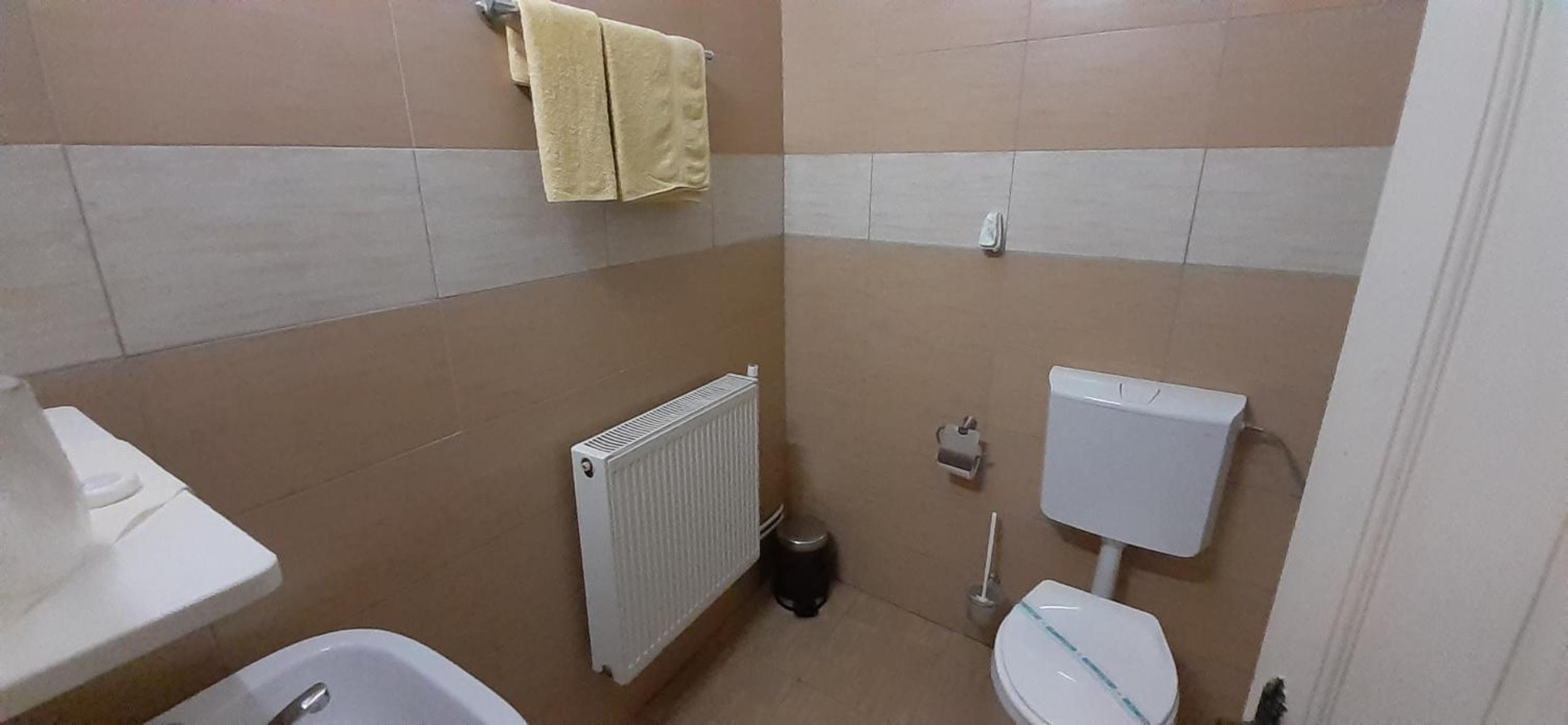 Double Room - Photo 6