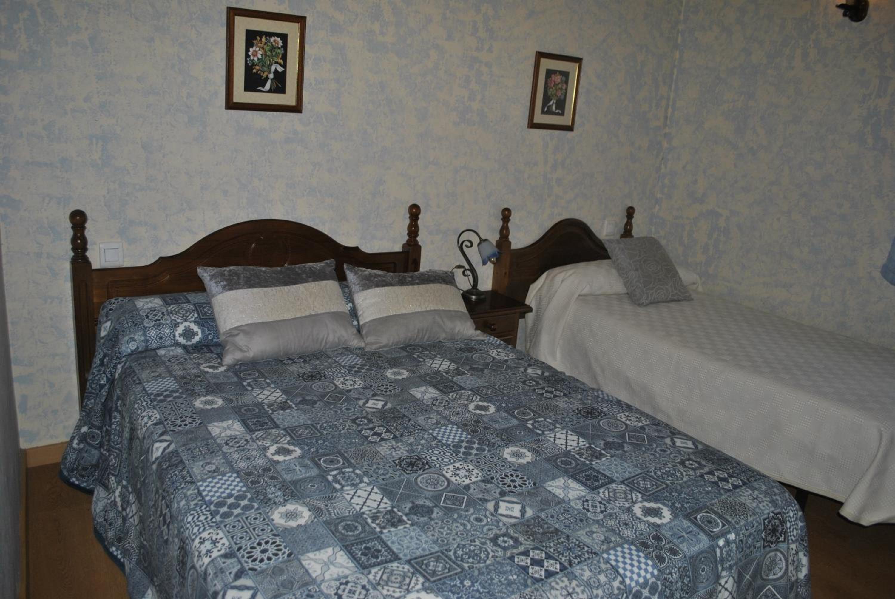 Family Room (4 Adults) - Photo 1